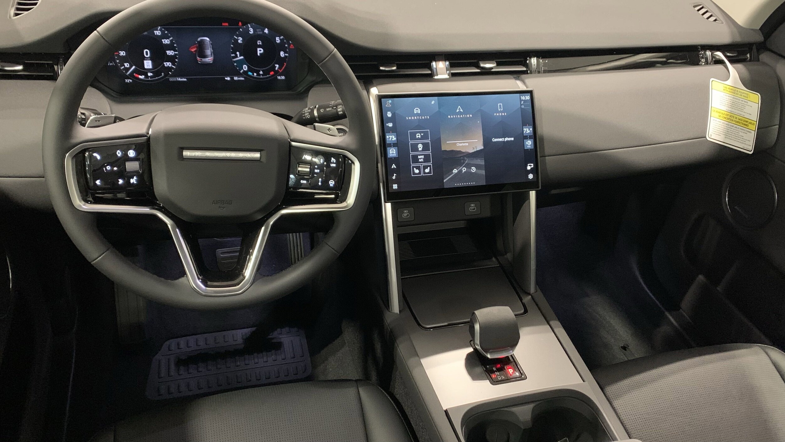 2025 Land Rover Discovery Sport S photo 4