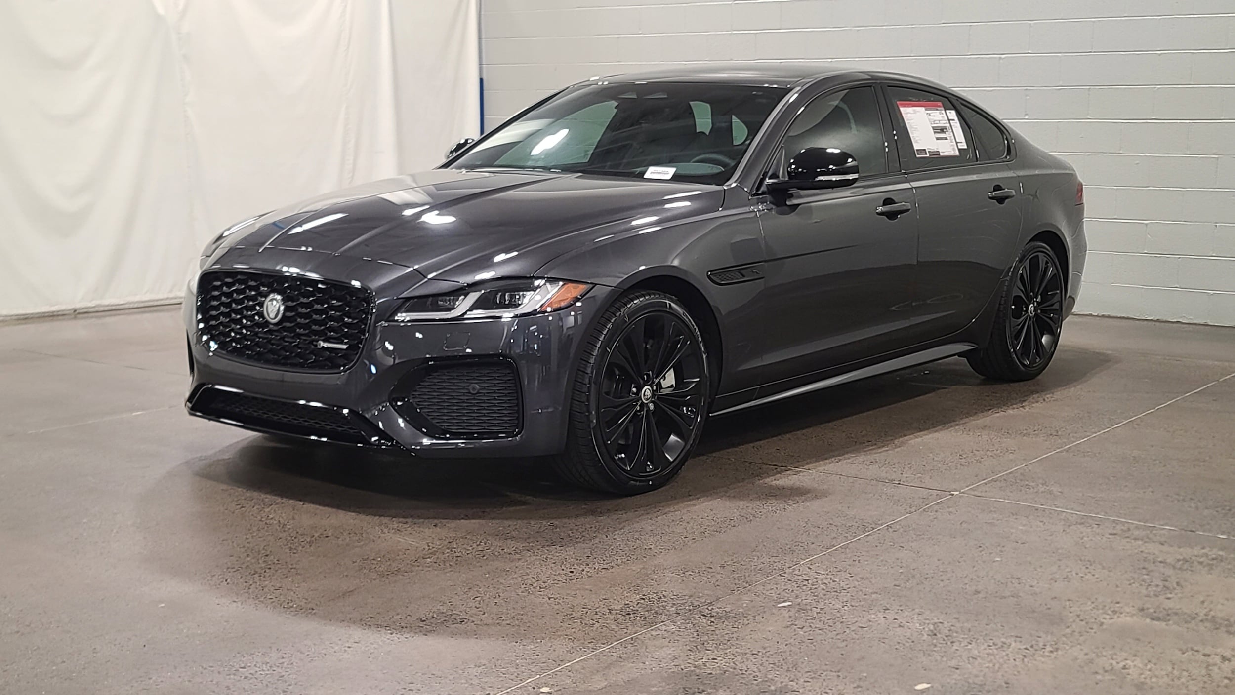 2024 Jaguar XF R-Dynamic SE