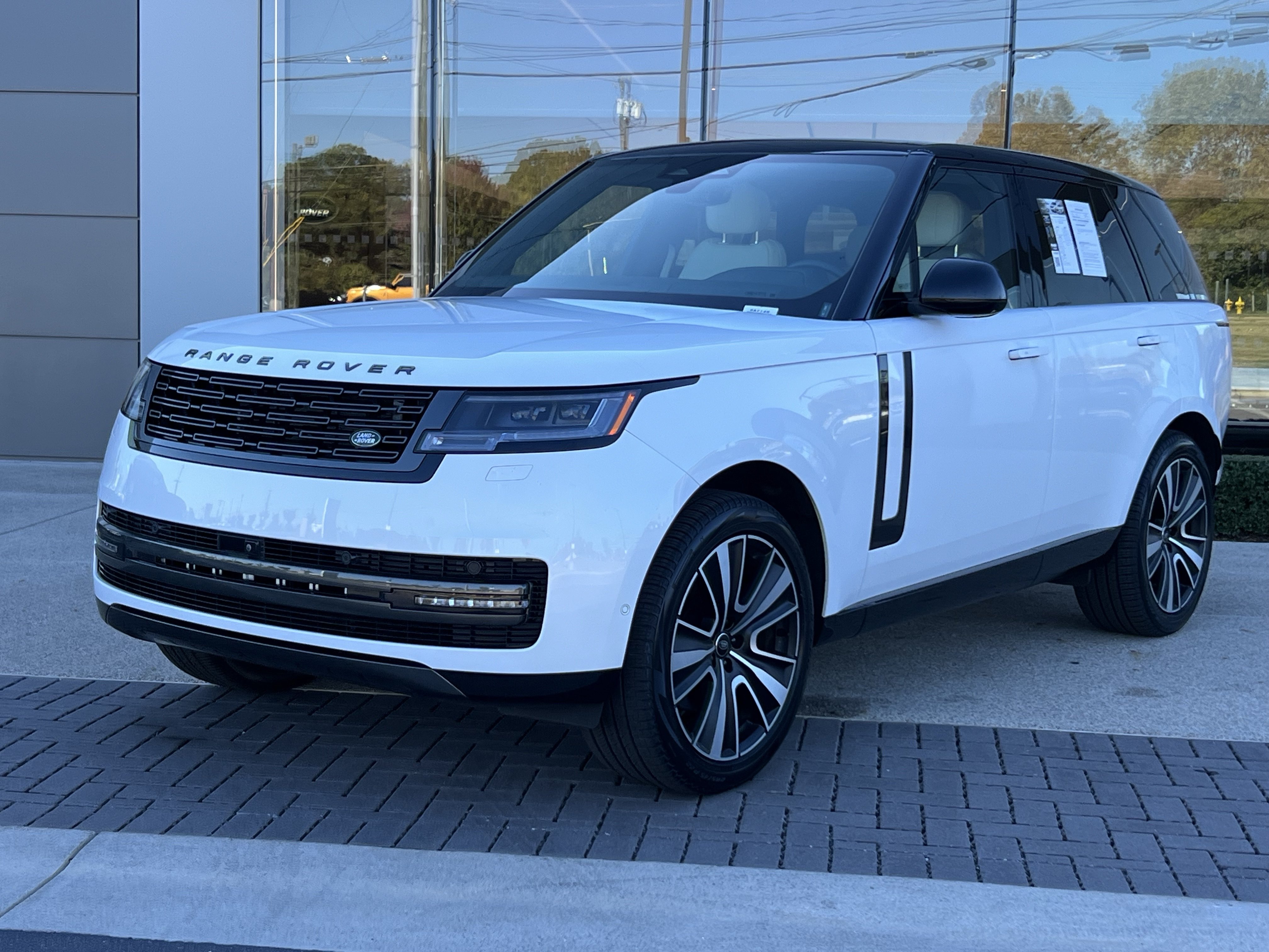 Certified 2025 Land Rover Range Rover SE SUV