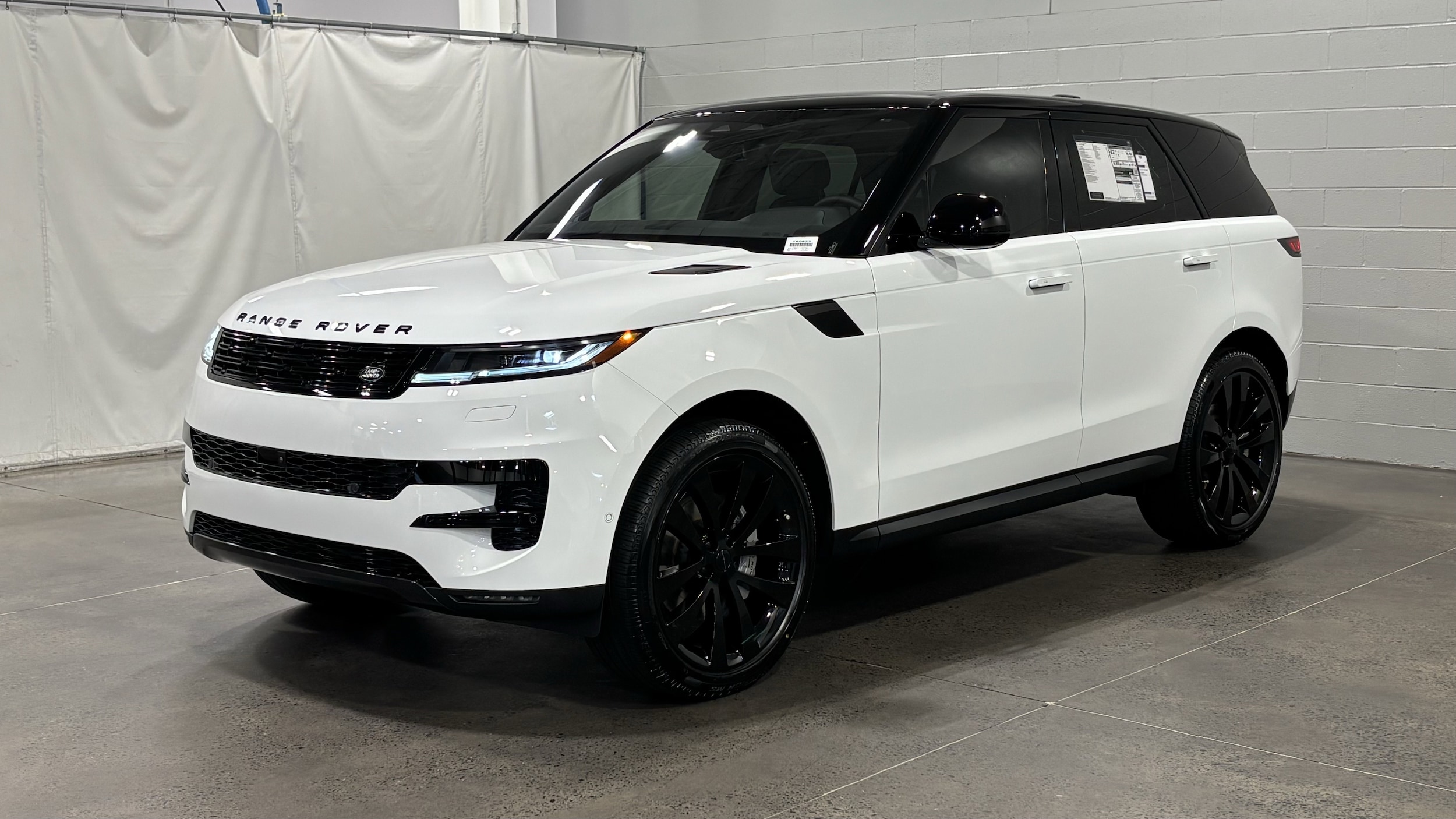 2026 Land Rover Range Rover Sport P360 SE MHEV's photo