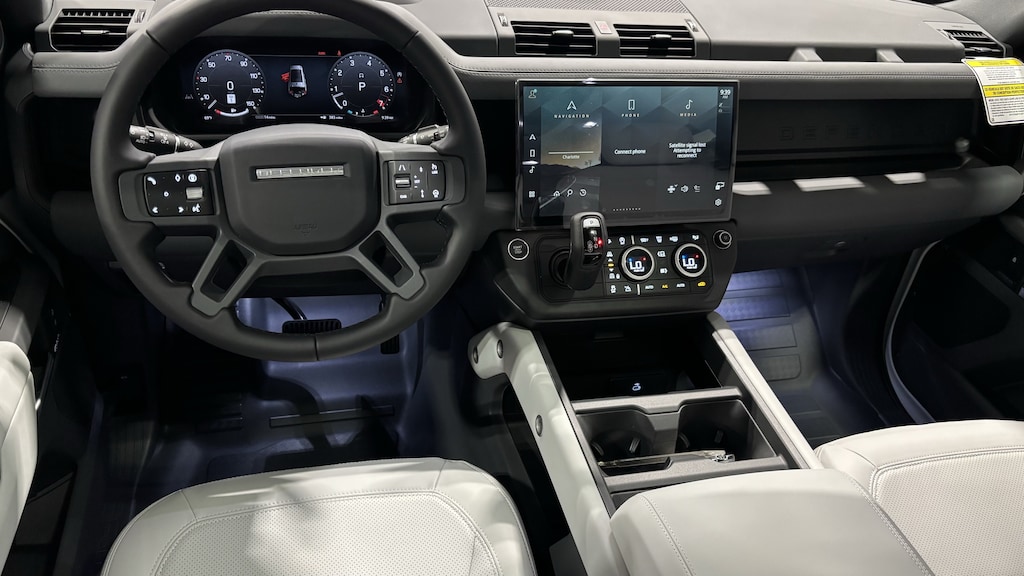 Used 2026 Land Rover Defender X-Dynamic SE SUV