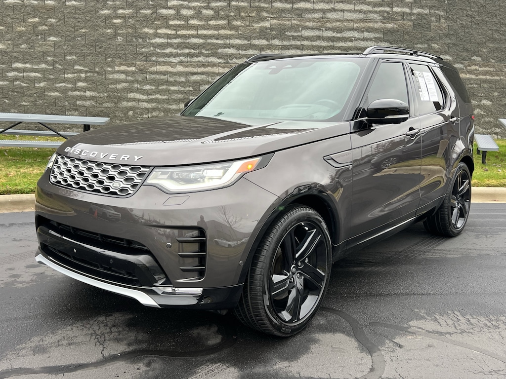 Certified 2024 Land Rover Discovery Metropolitan Edition SUV