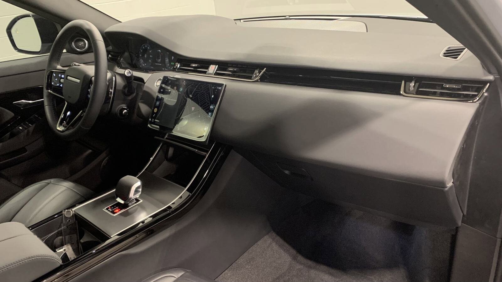 2026 Land Rover Range Rover Evoque S photo 3