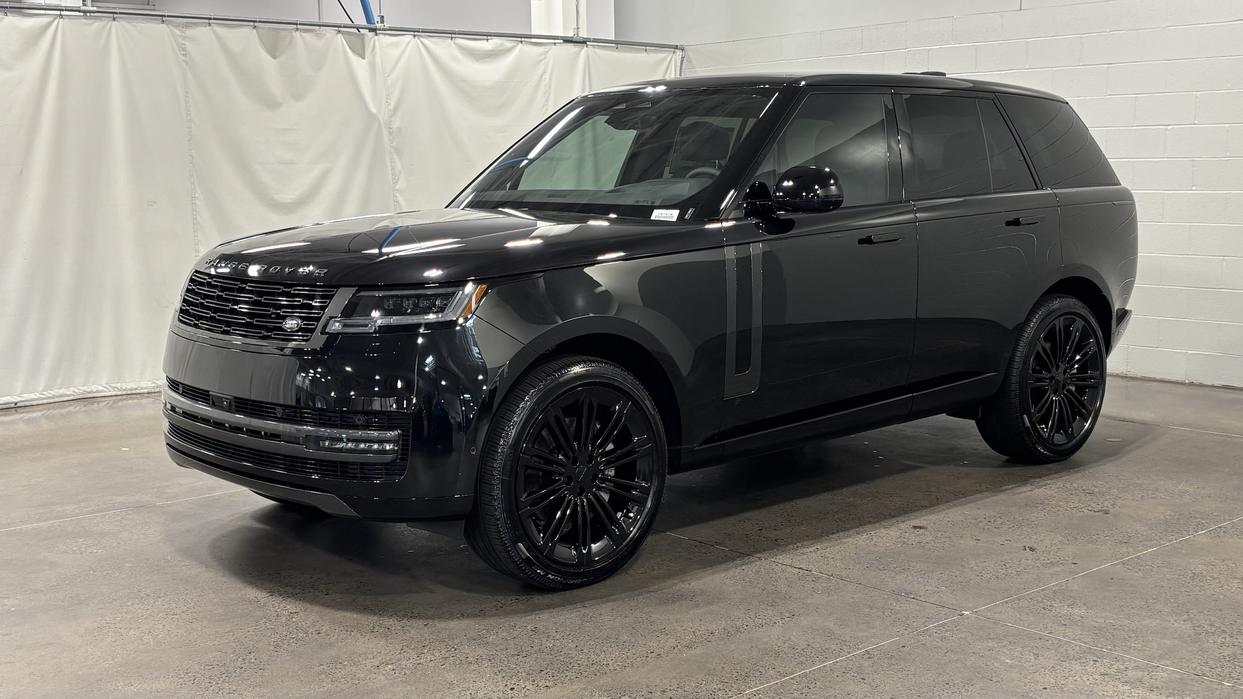2026 Land Rover Range Rover SE