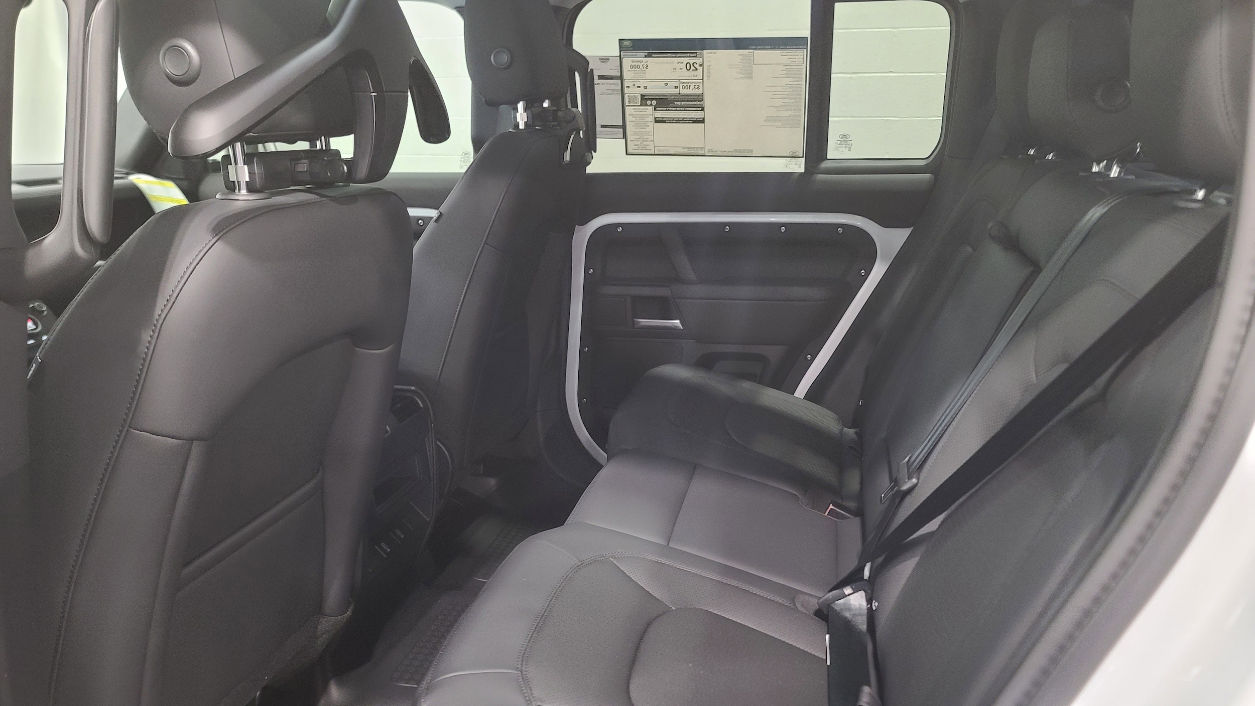 2026 Land Rover Defender S photo 5