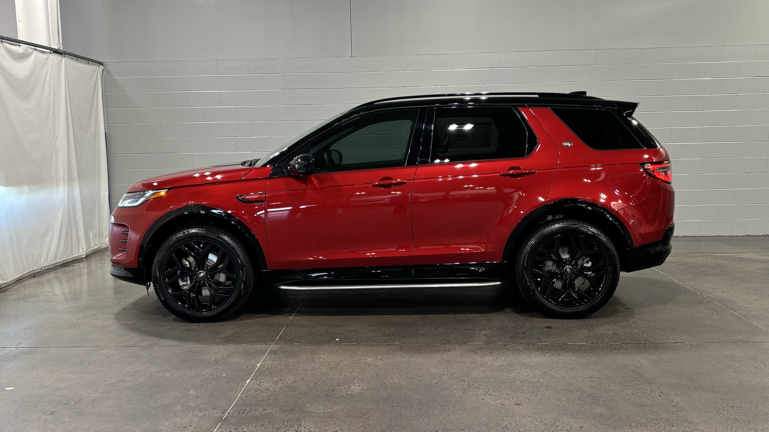 2026 Land Rover Discovery Sport Landmark