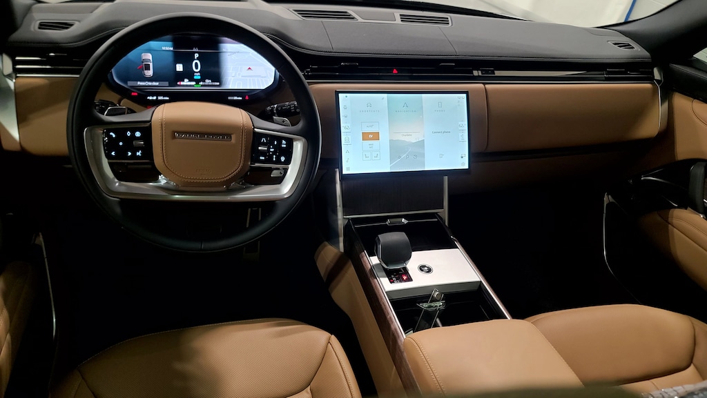 New 2026 Land Rover Range Rover SE Phev SUV