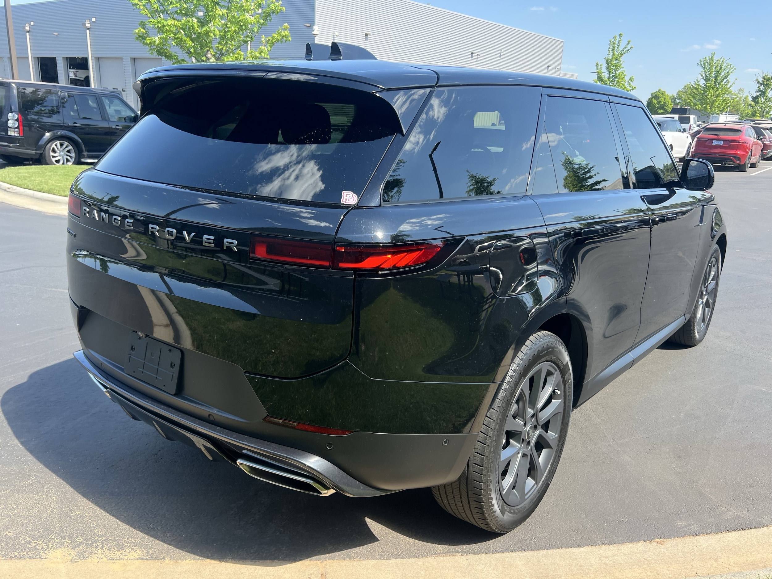 2024 Land Rover Range Rover Sport SE photo 5