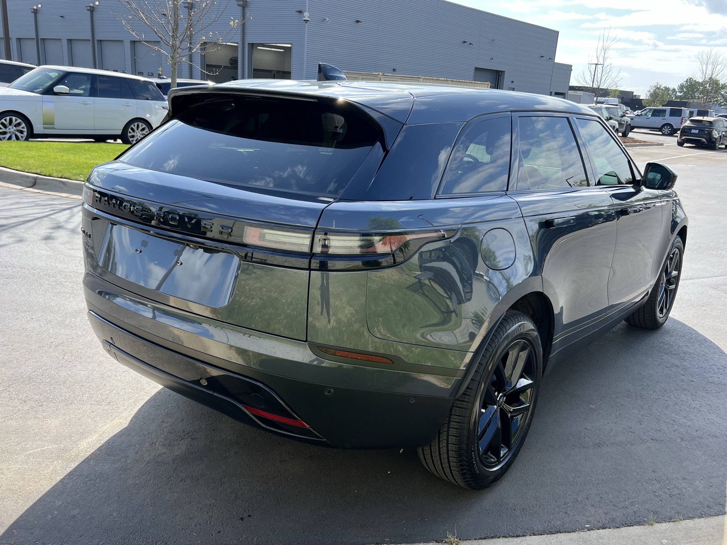 2025 Land Rover Range Rover Velar S photo 5