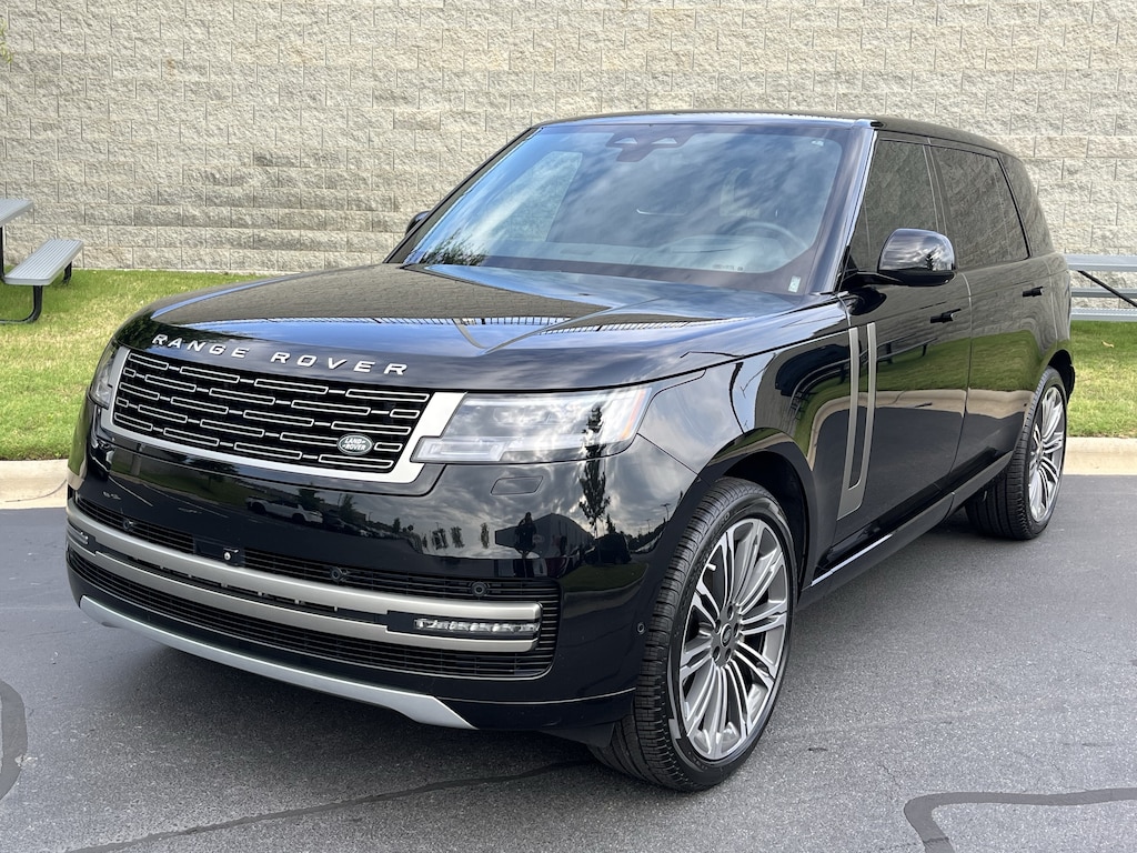 Used 2024 Land Rover Range Rover SE SUV