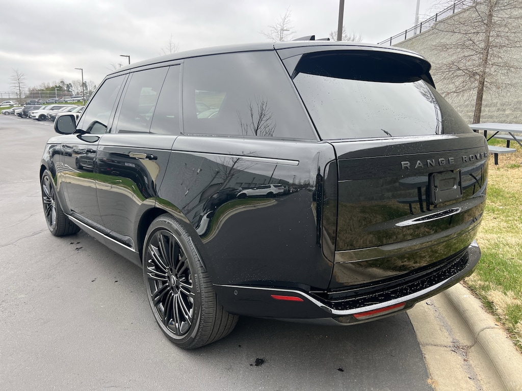 Certified 2025 Land Rover Range Rover SE SUV