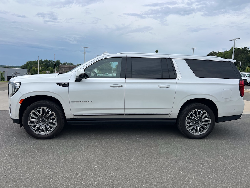 Used 2023 GMC Yukon XL Denali Ultimate SUV