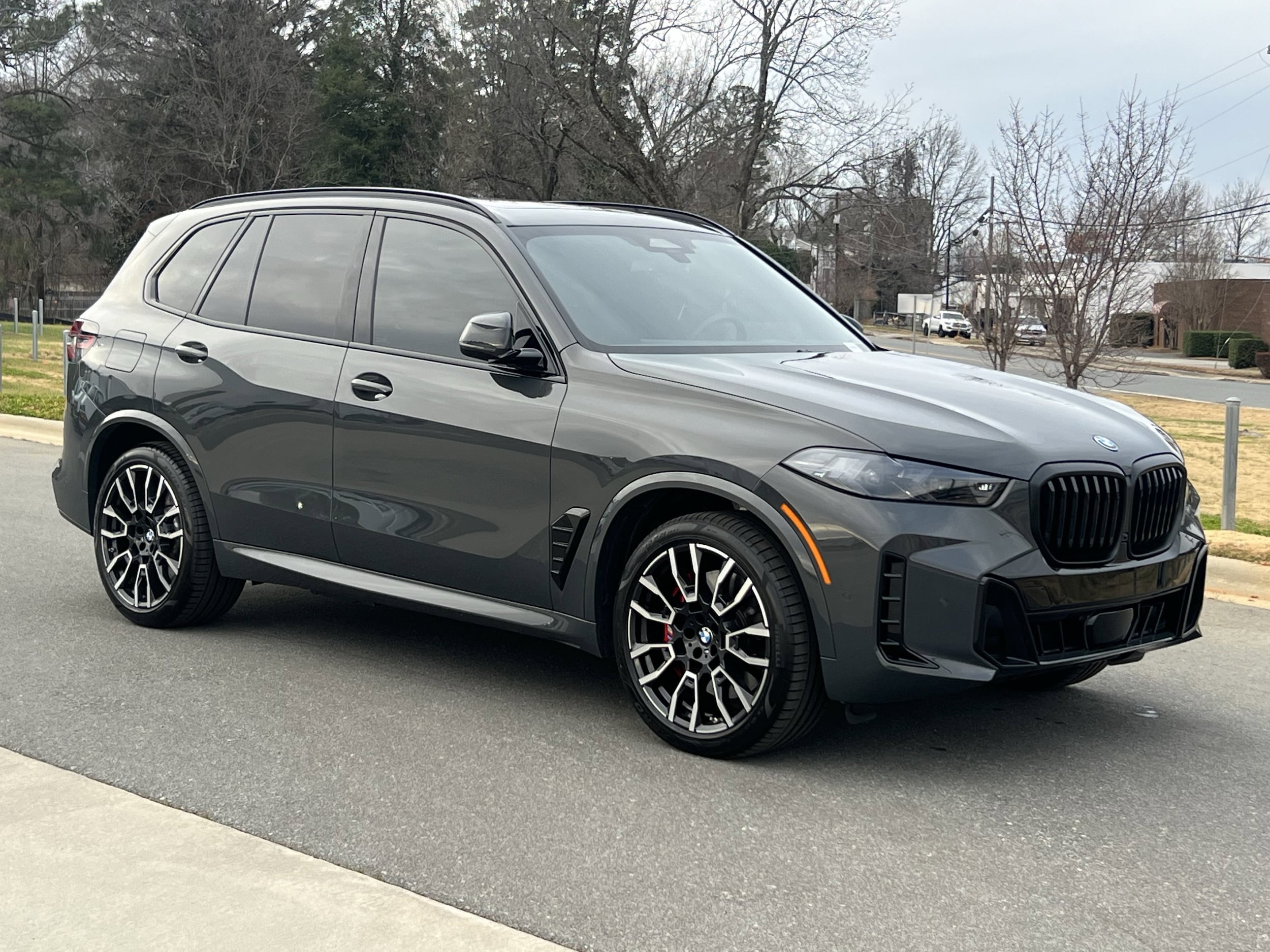 2026 BMW X5 50e's photo