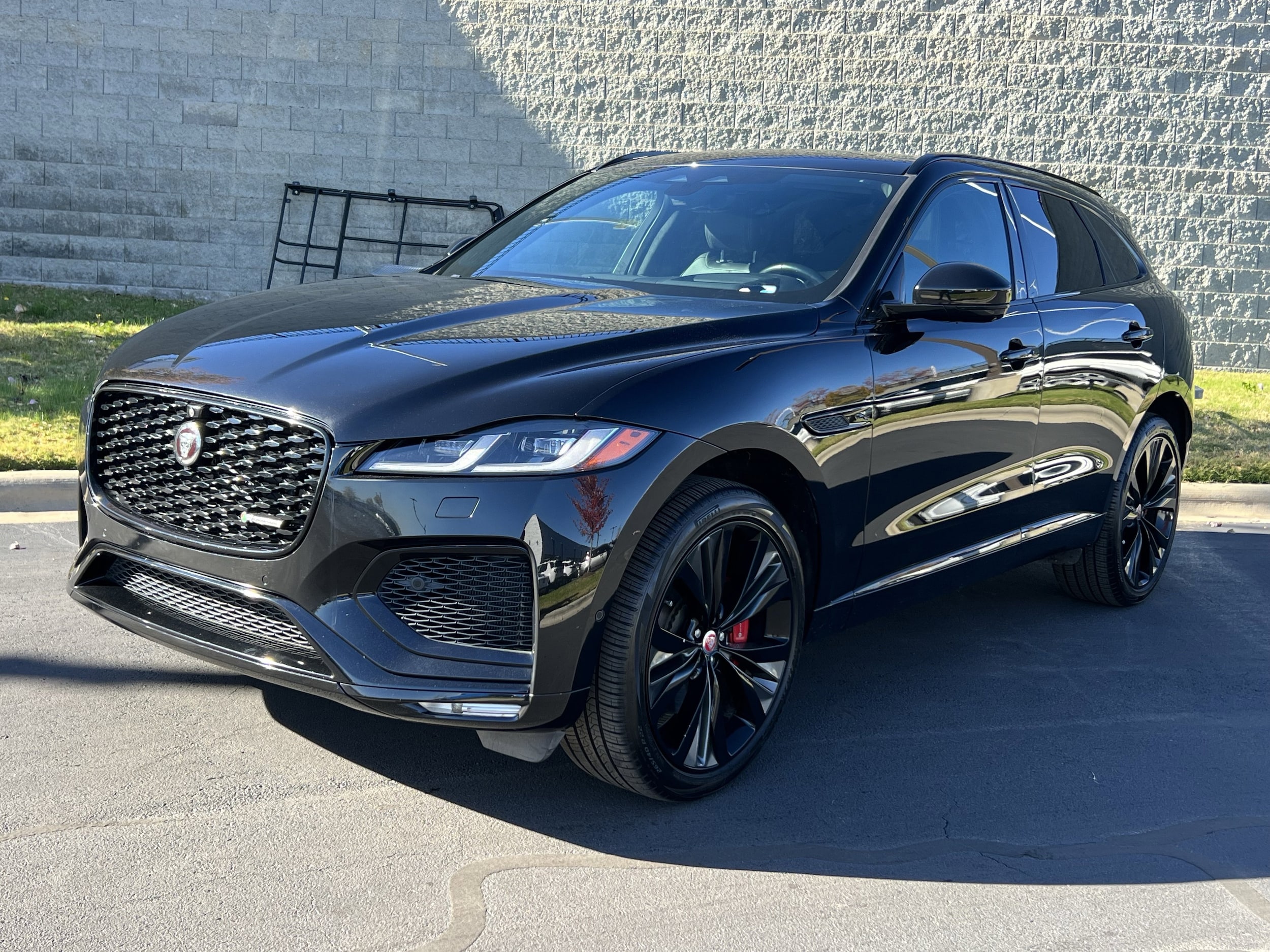 2021 Jaguar F-Pace R-Dynamic S's photo