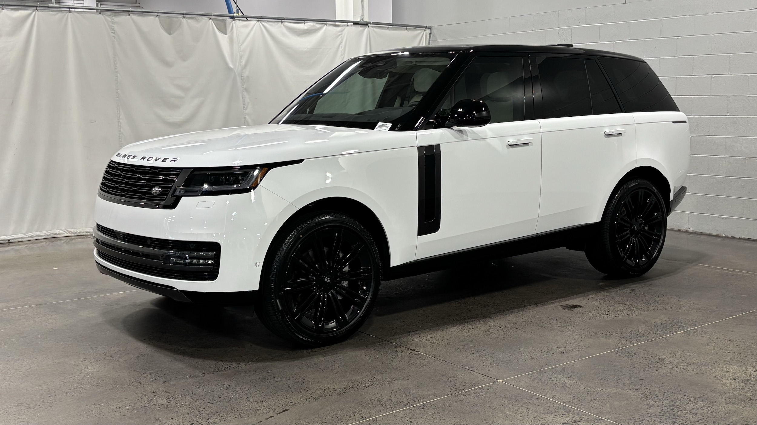 2027 Land Rover Range Rover SE 2027 Land Rover Range Rover SE