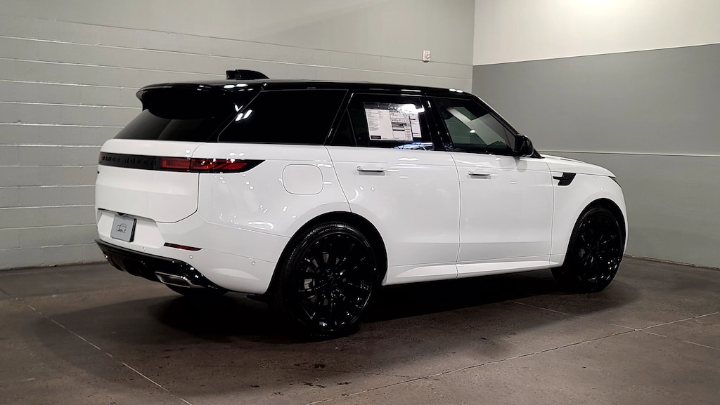 New 2026 Land Rover Range Rover Sport P400 Dynamic SE SUV