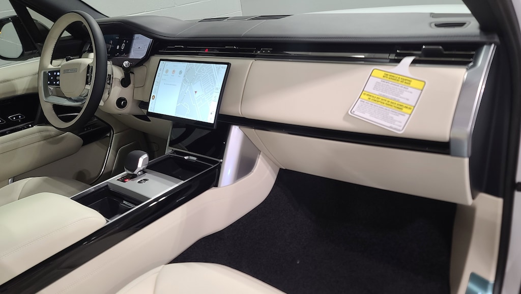 New 2026 Land Rover Range Rover SE SUV