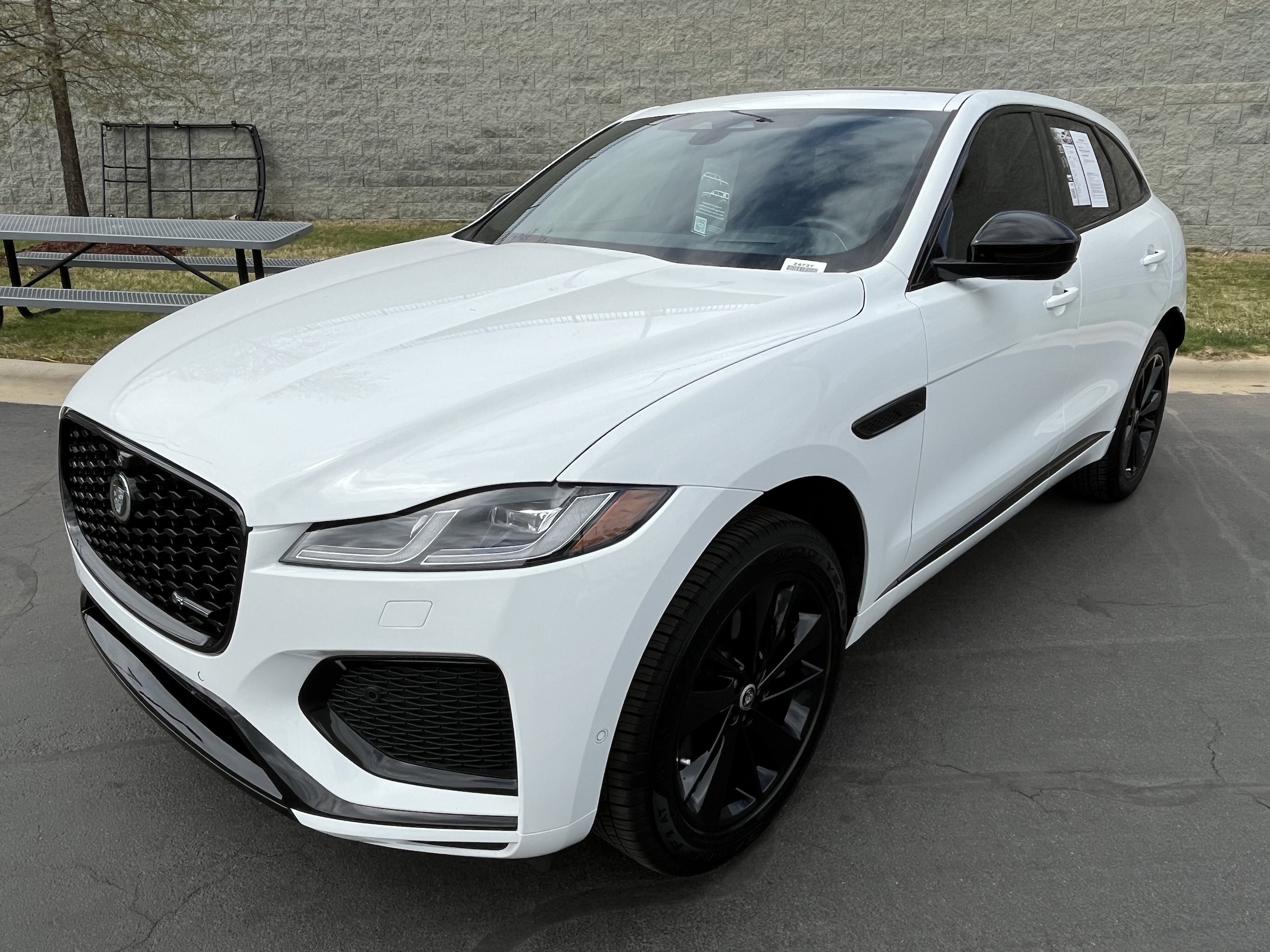 2025 Jaguar F-PACE R-Dynamic S