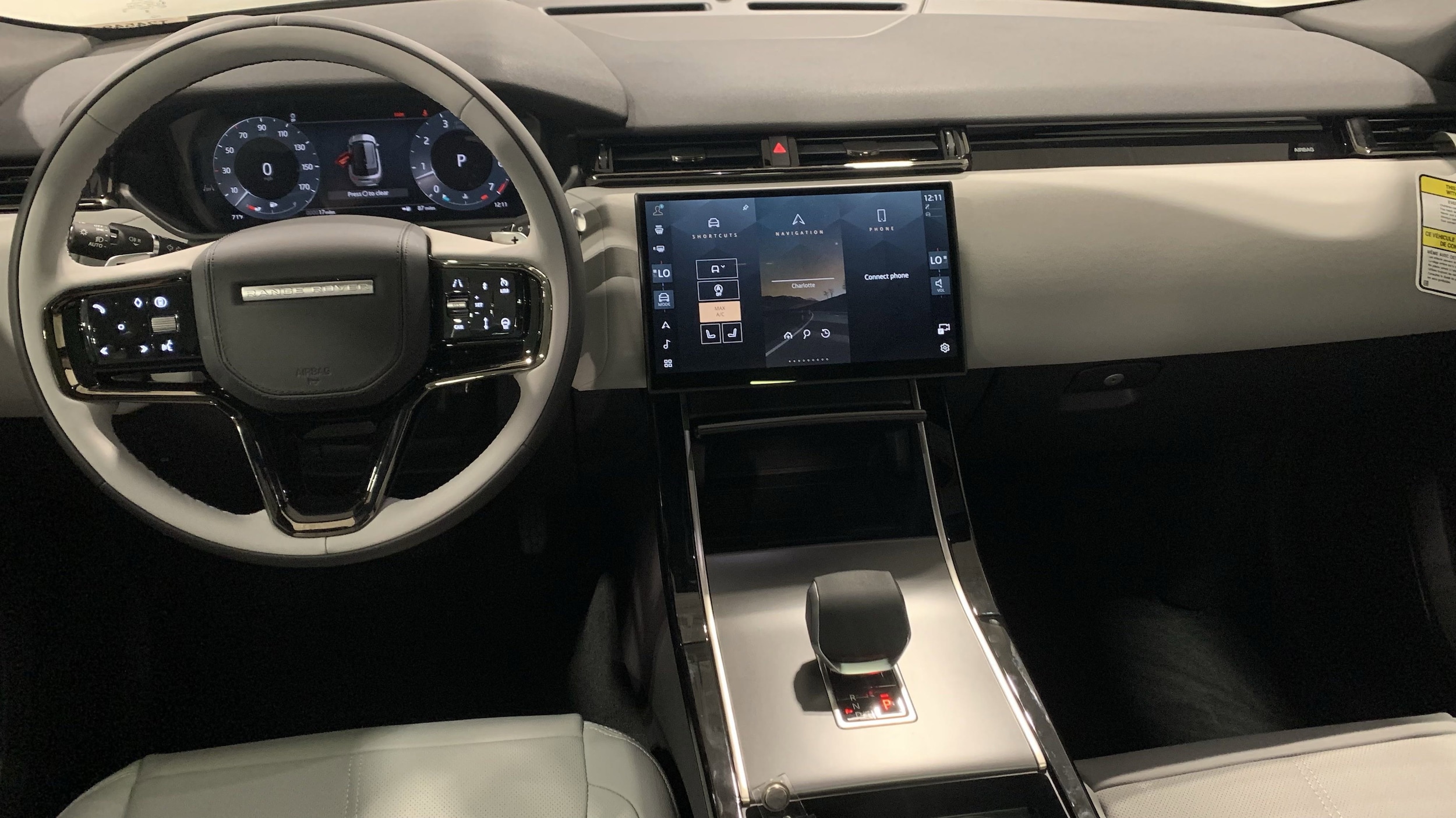 2026 Land Rover Range Rover Velar S photo 4