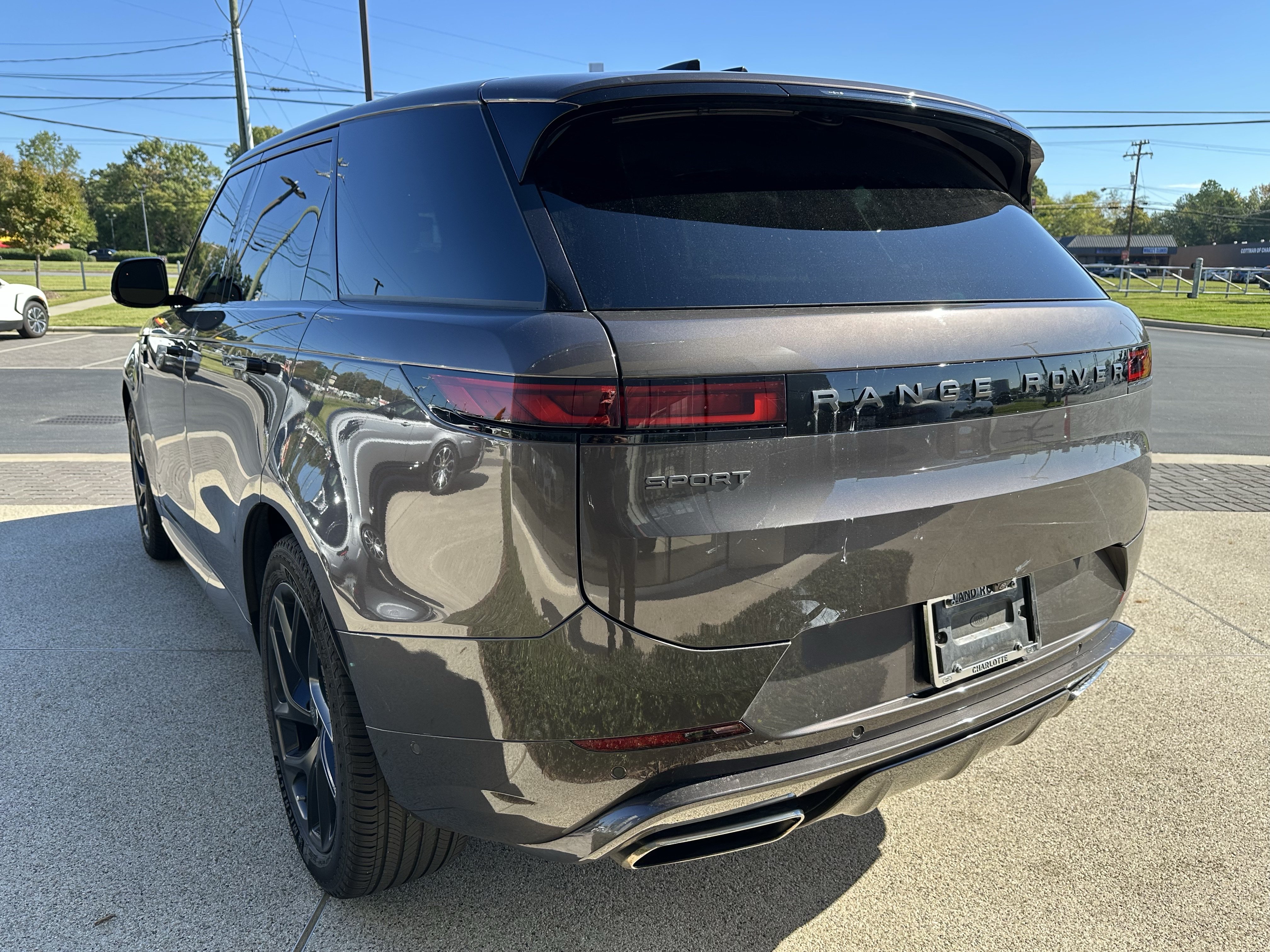 Used 2024 Land Rover Range Rover Sport Dynamic SE SUV