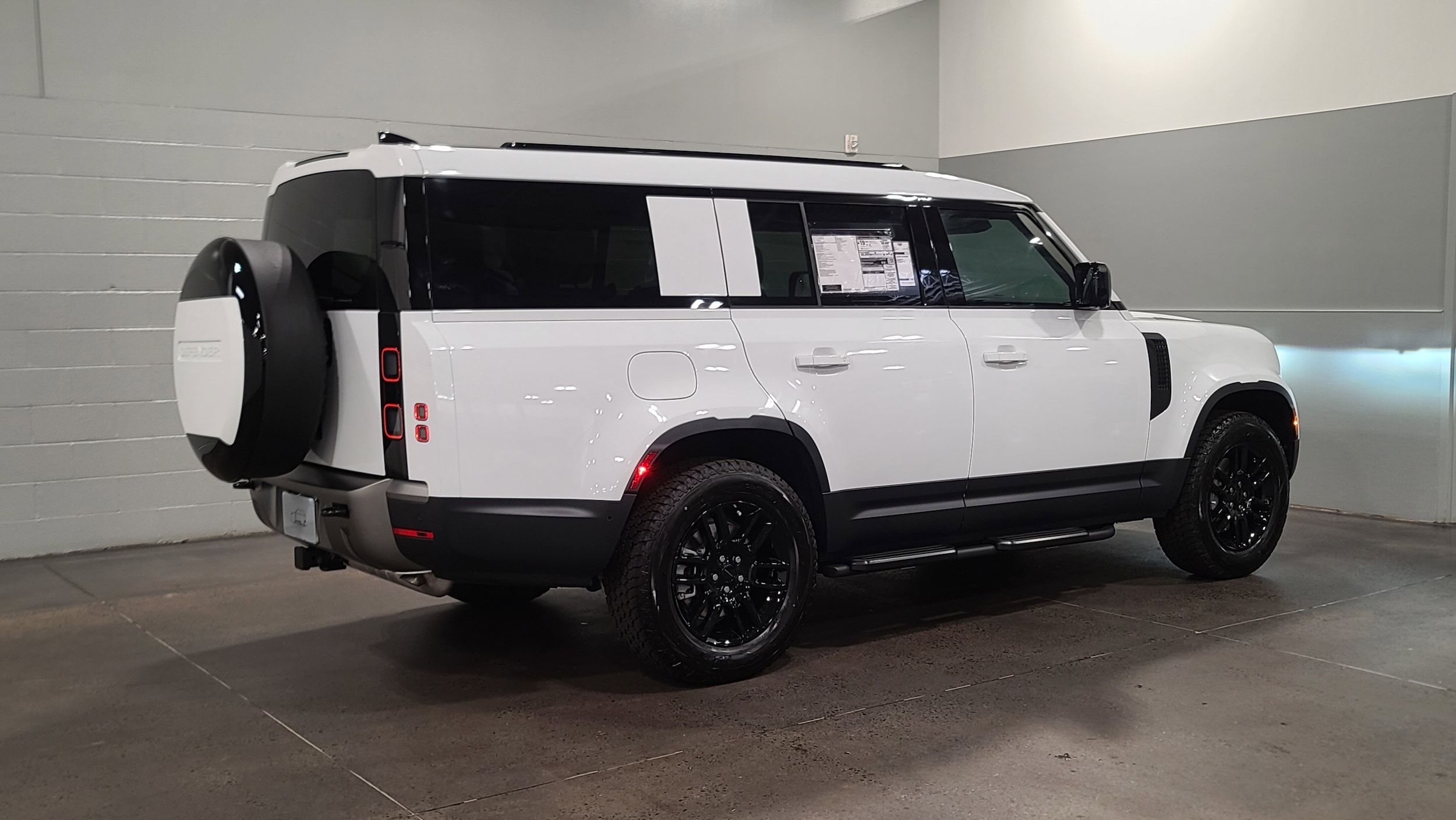 2026 Land Rover Defender S photo 2