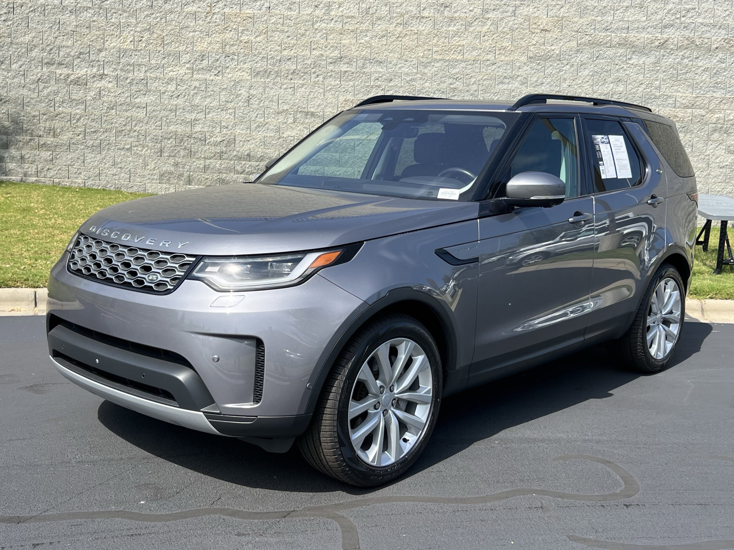 2023 Land Rover Discovery