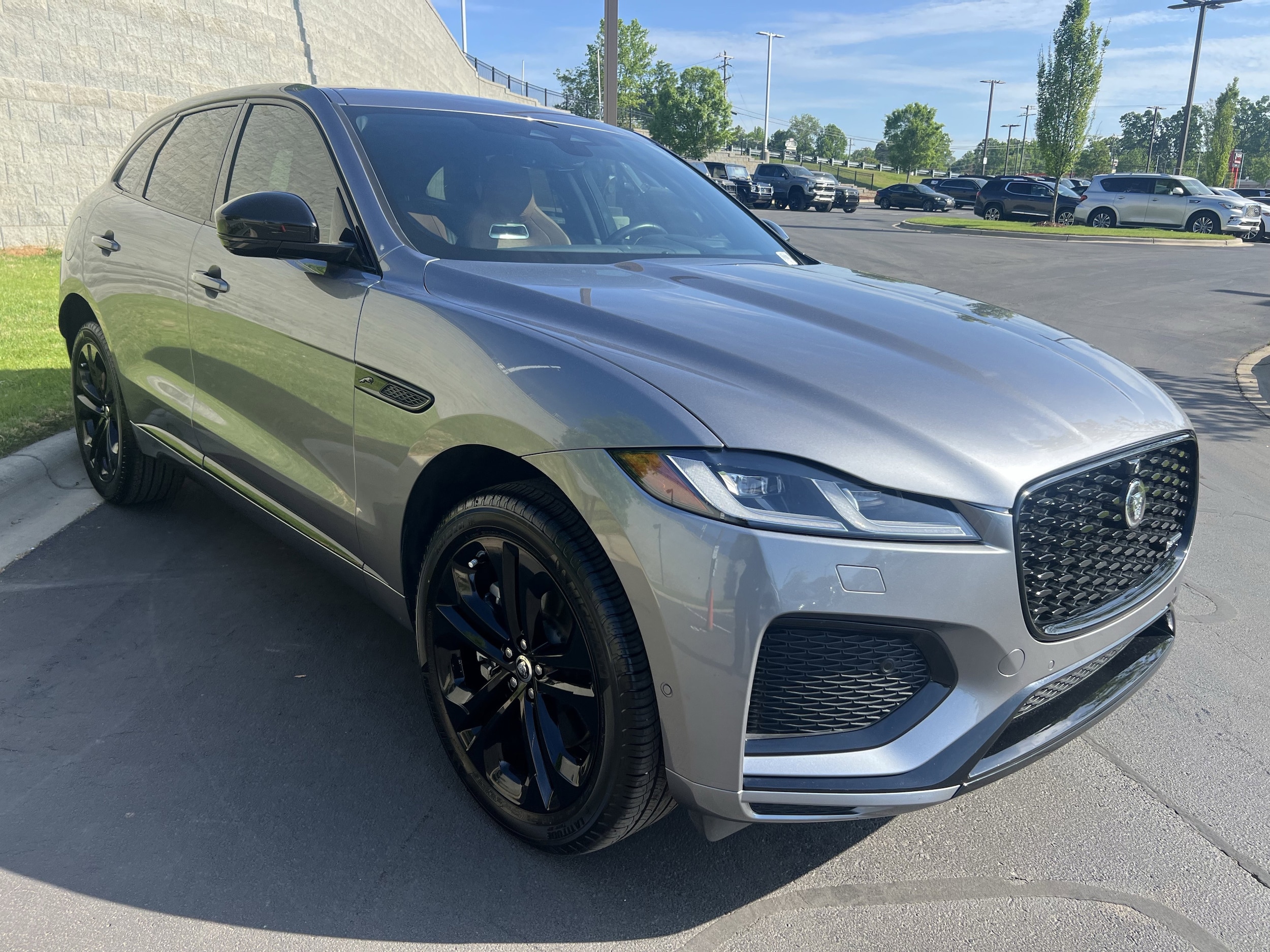 2025 Jaguar F-PACE R-Dynamic S photo 6