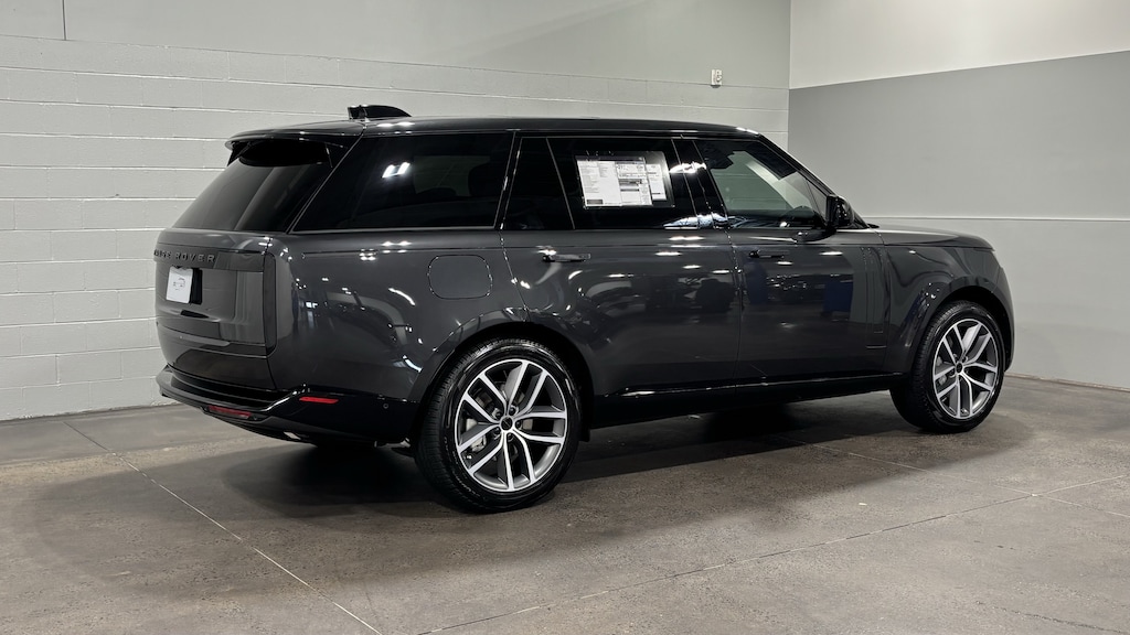 New 2026 Land Rover Range Rover SE 7 Seats SUV