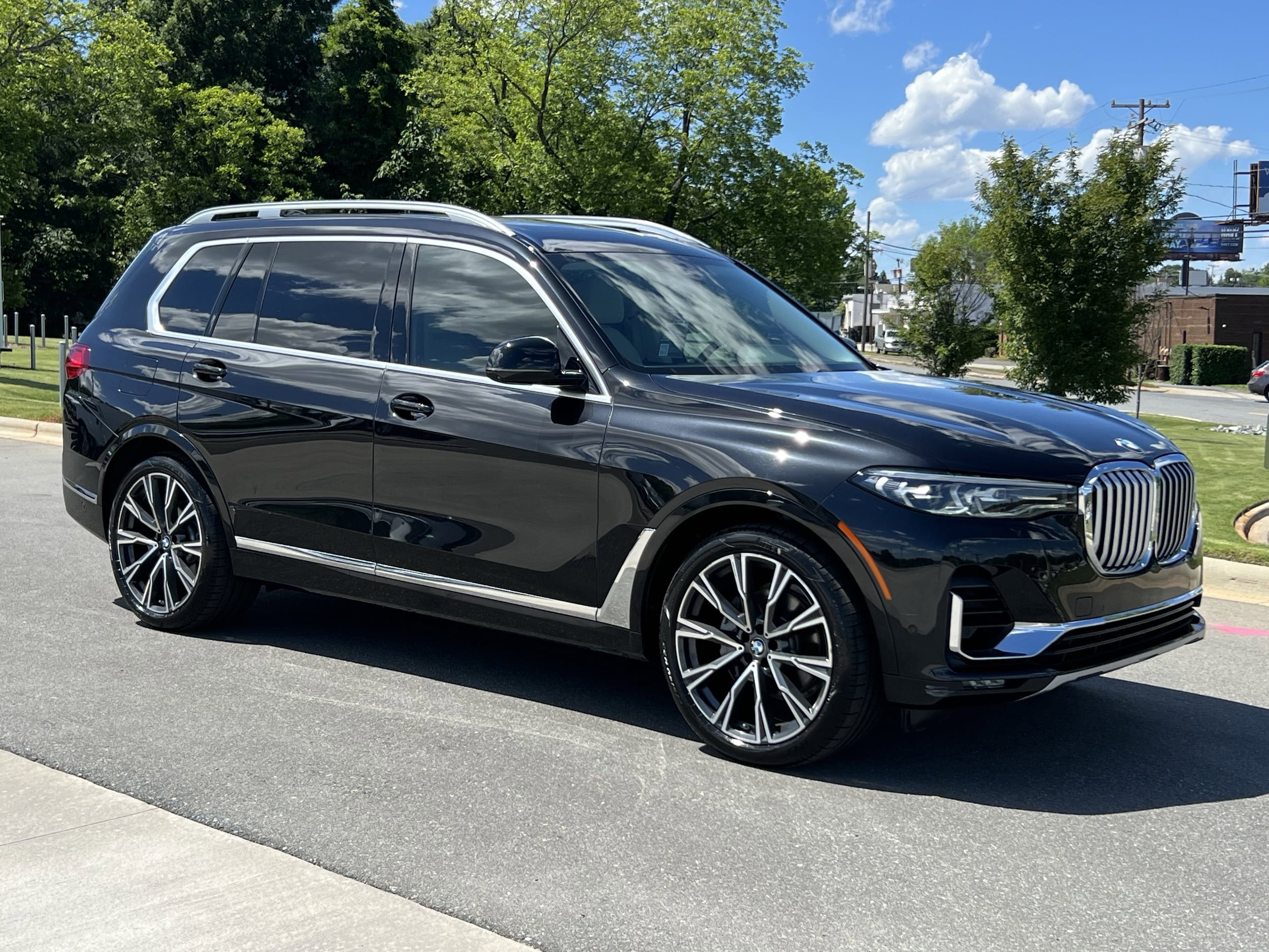 Used 2020 BMW X7 40i with VIN 5UXCW2C06L9B15819 for sale in Charlotte, NC