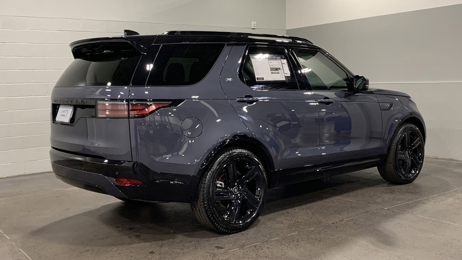 Used 2025 Land Rover Discovery Dynamic SE with VIN SALRL4EU2S2509735 for sale in Kansas City