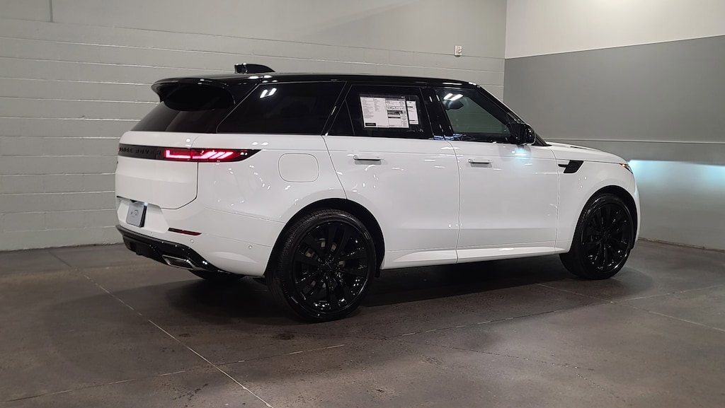 New 2026 Land Rover Range Rover Sport Dynamic SE SUV