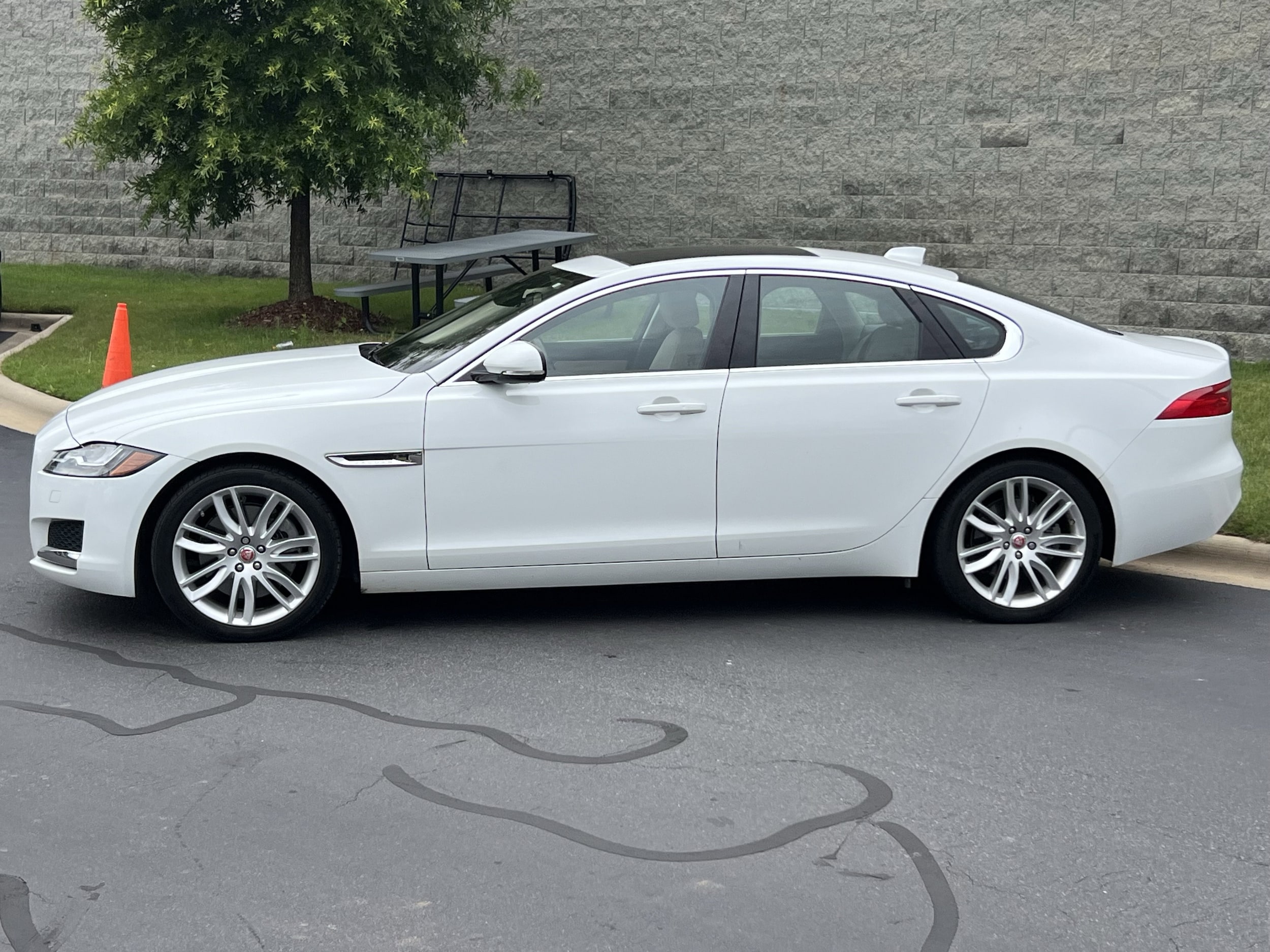 Jaguar XF 35t Prestige