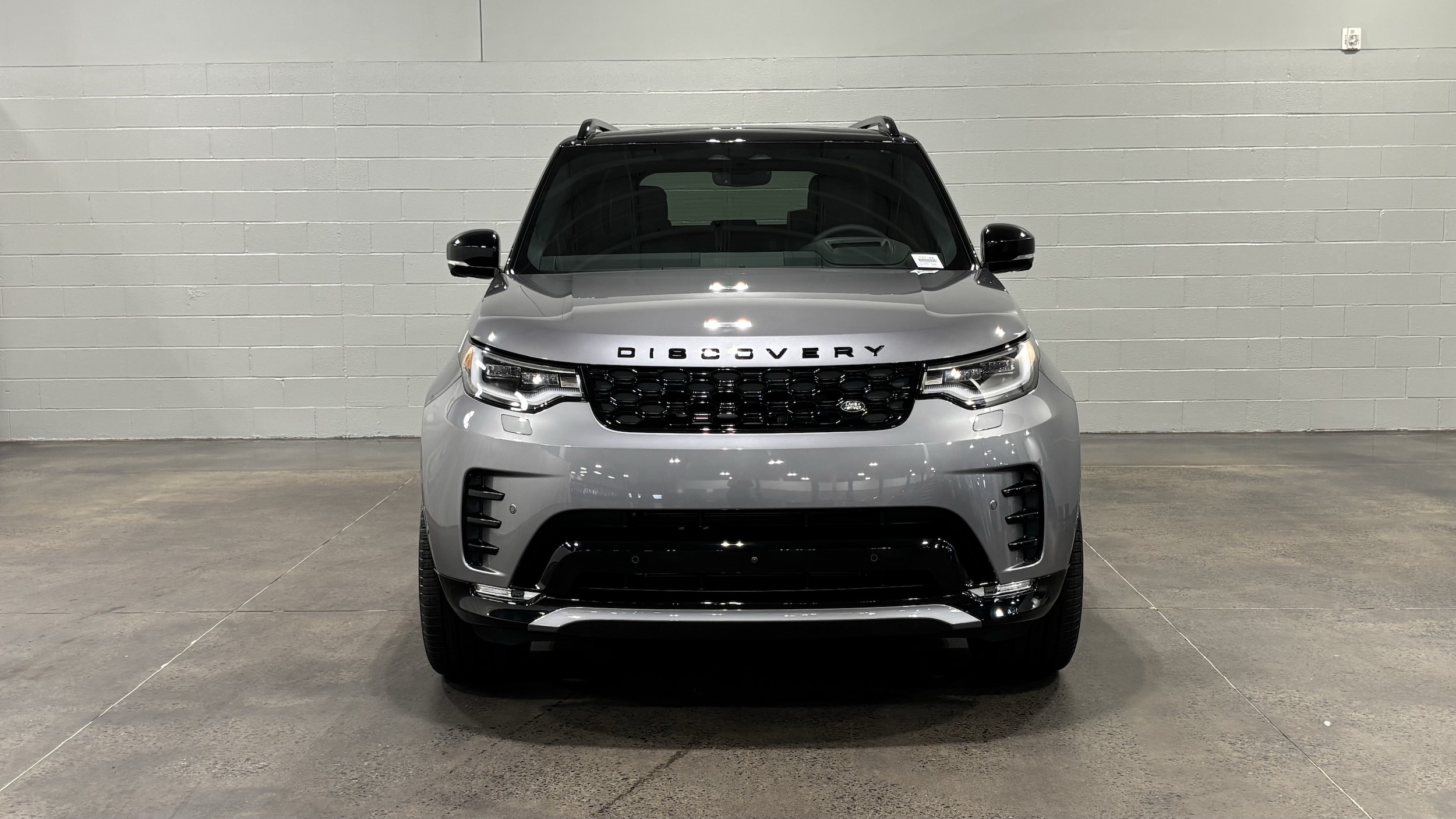 2026 Land Rover Discovery Dynamic SE