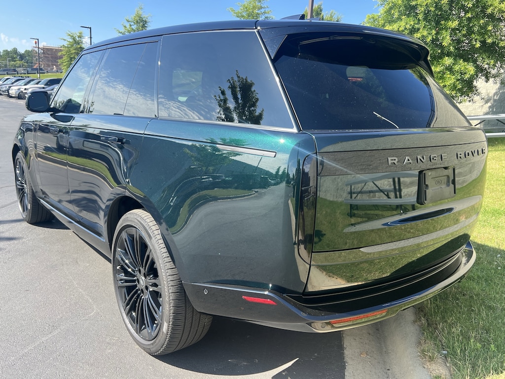 Used 2025 Land Rover Range Rover SE SUV