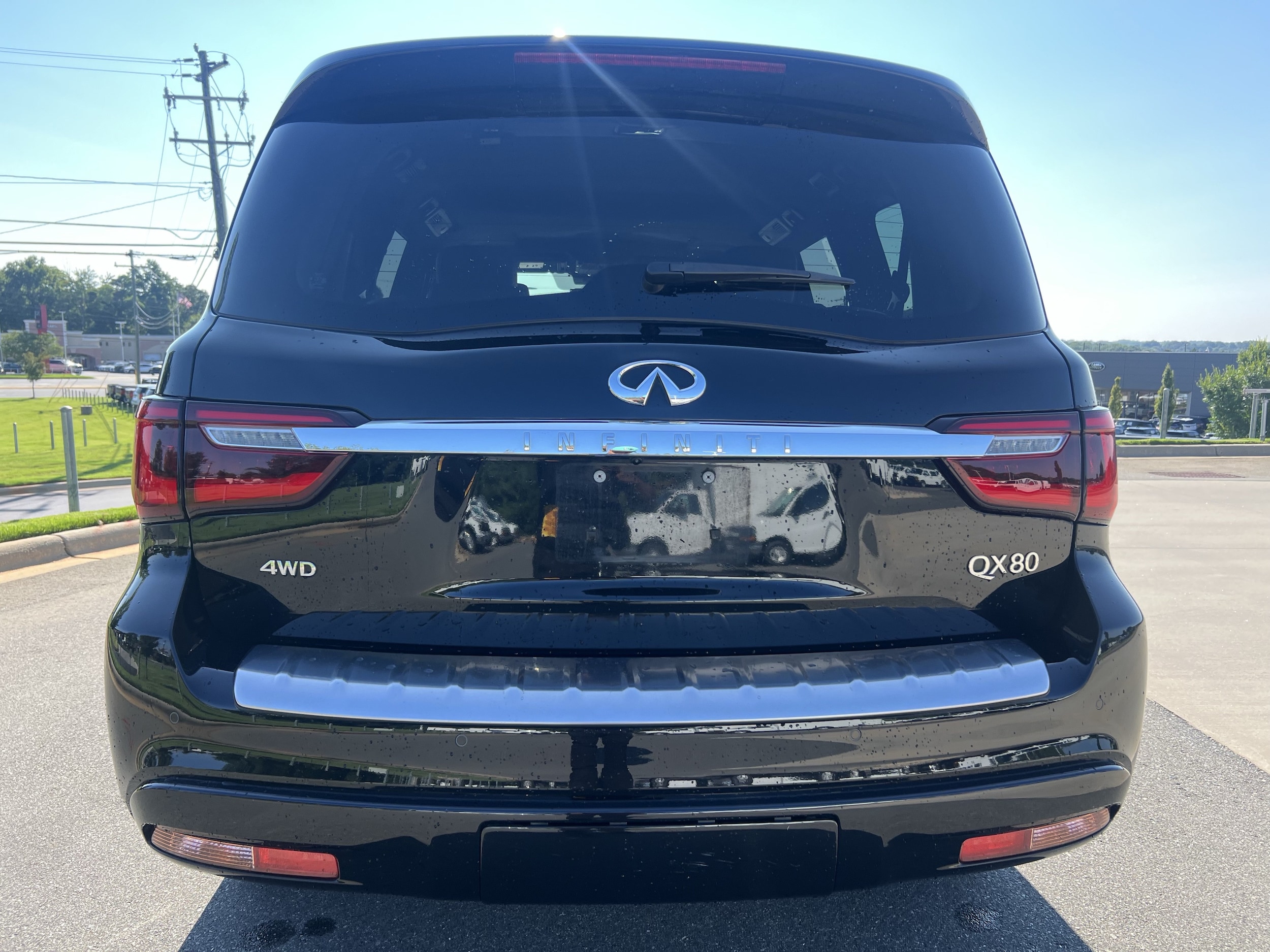 INFINITI QX80 SENSORY