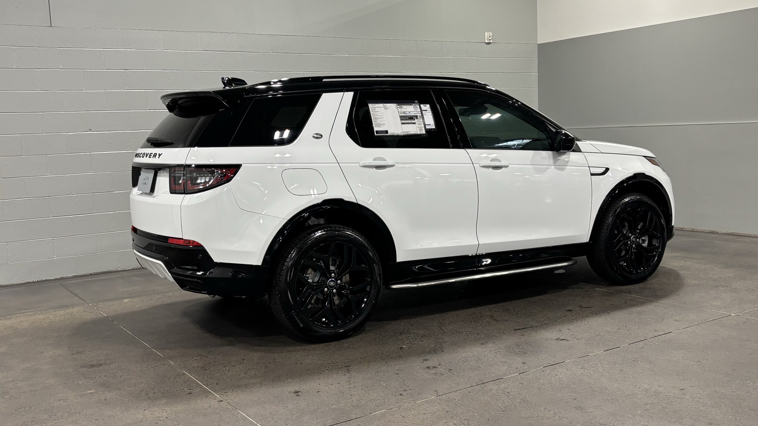 2026 Land Rover Discovery Sport Landmark