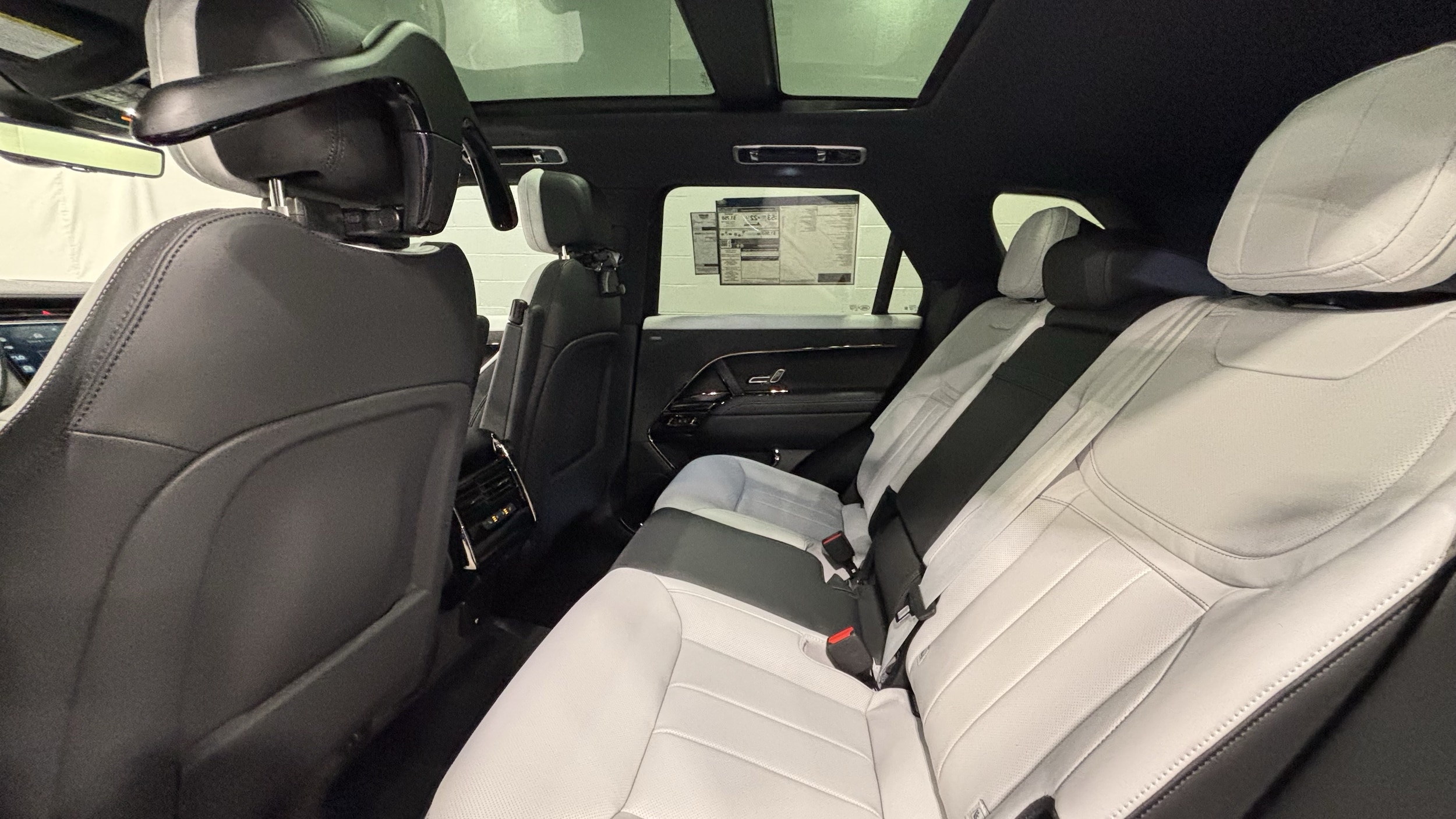 2027 Land Rover Range Rover Sport Battersea Edition