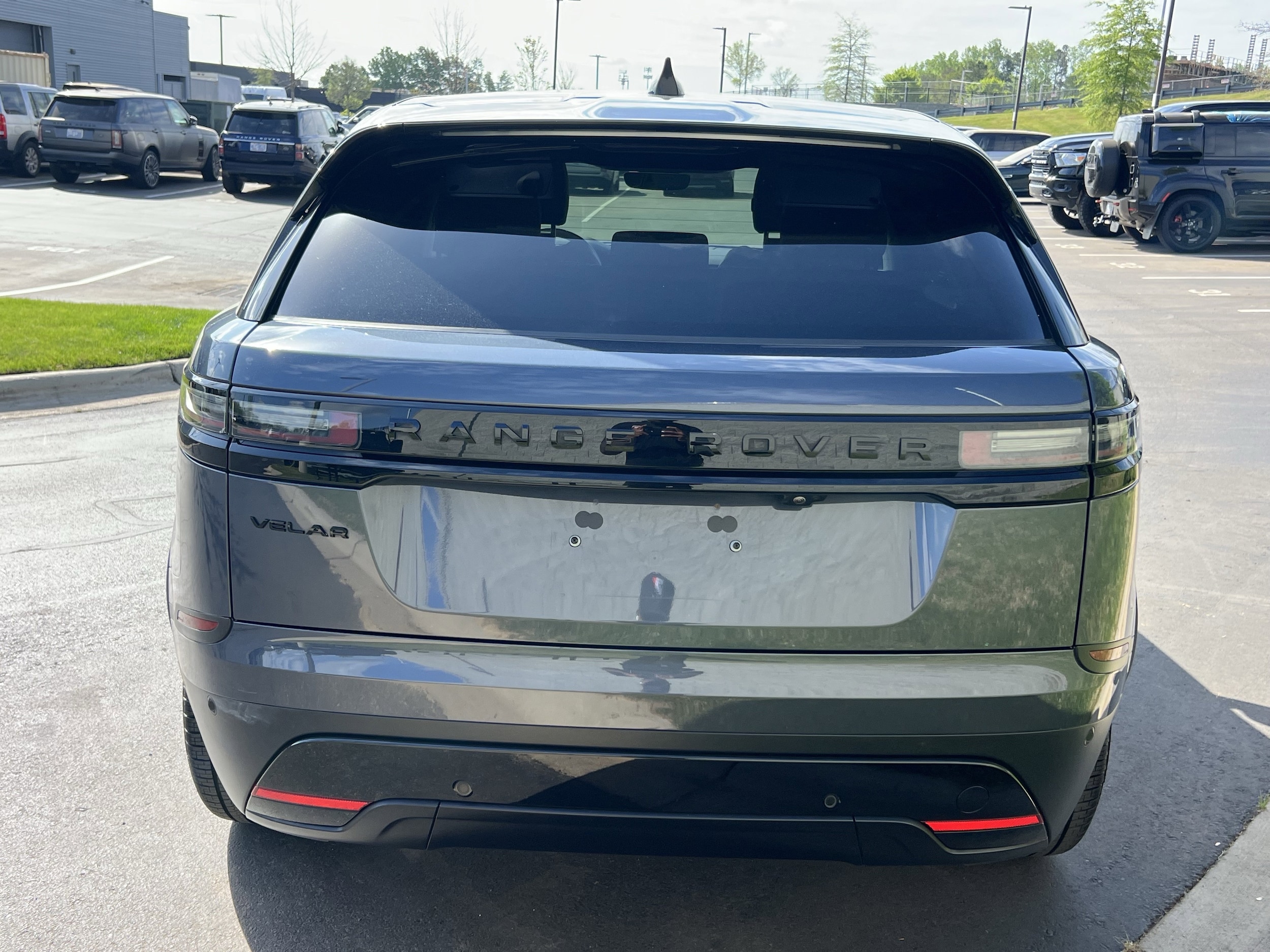 2025 Land Rover Range Rover Velar S photo 4