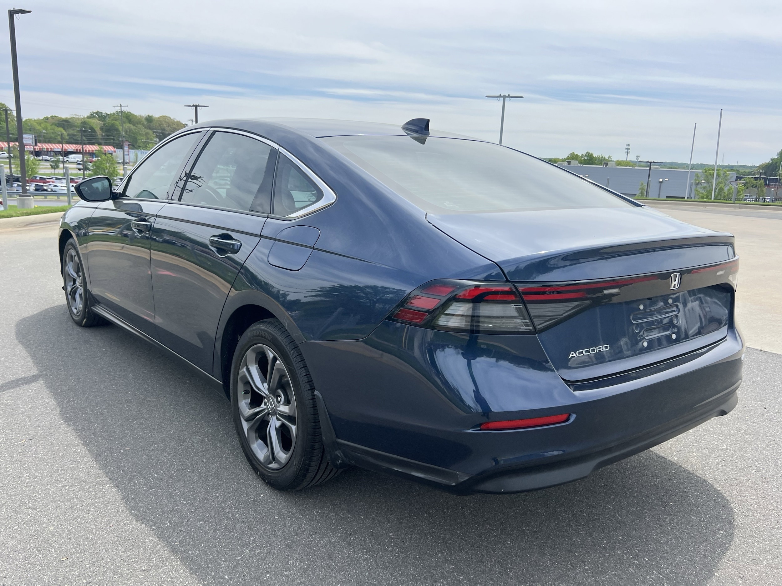 2023 Honda Accord EX photo 5