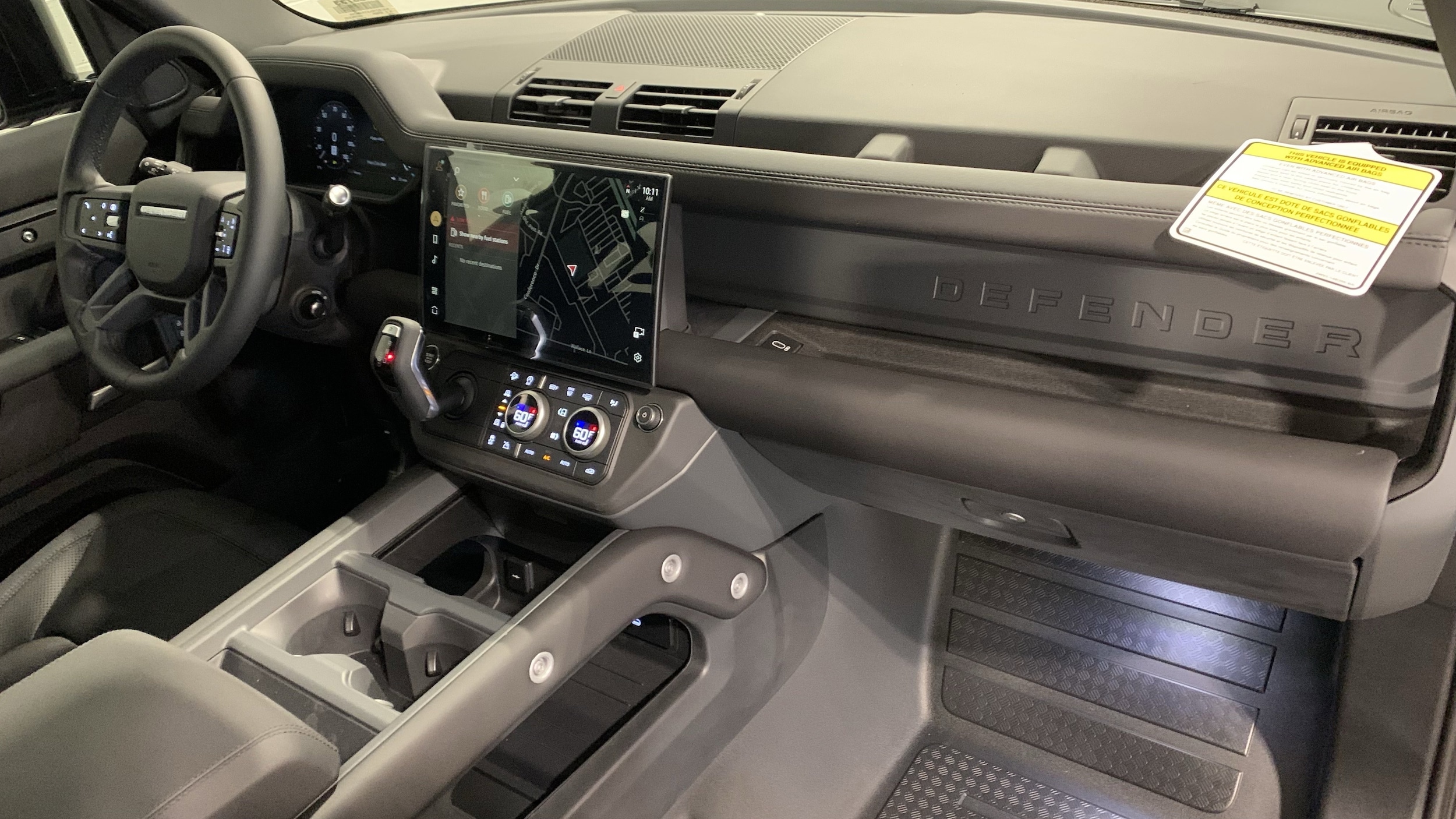 2026 Land Rover Defender 110 P300 S photo 3