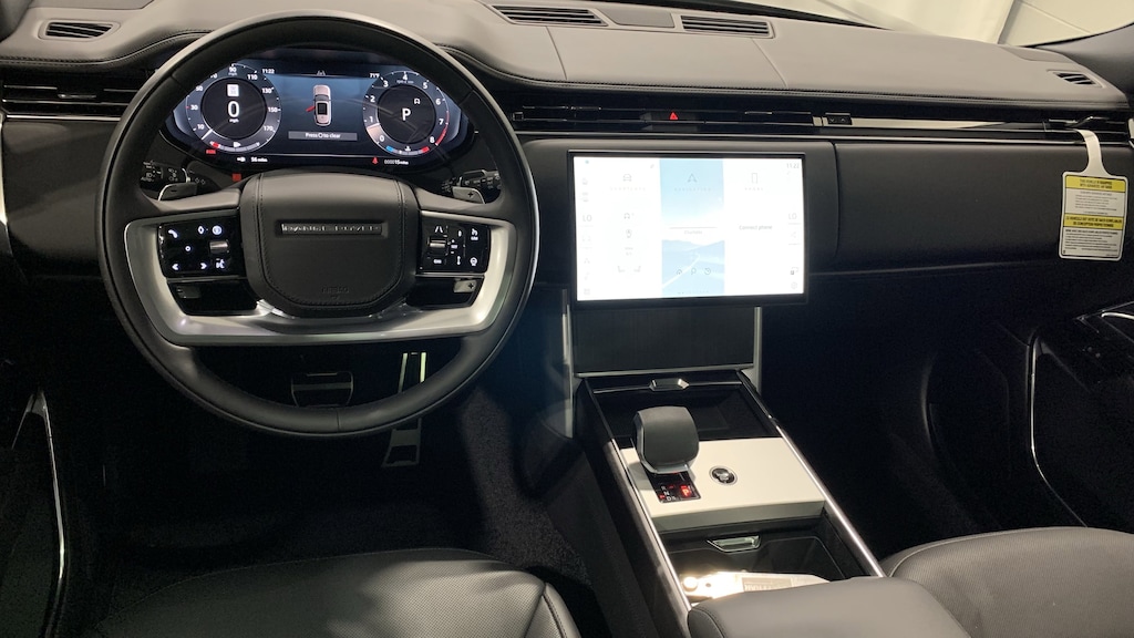 New 2025 Land Rover Range Rover P530 SE SUV