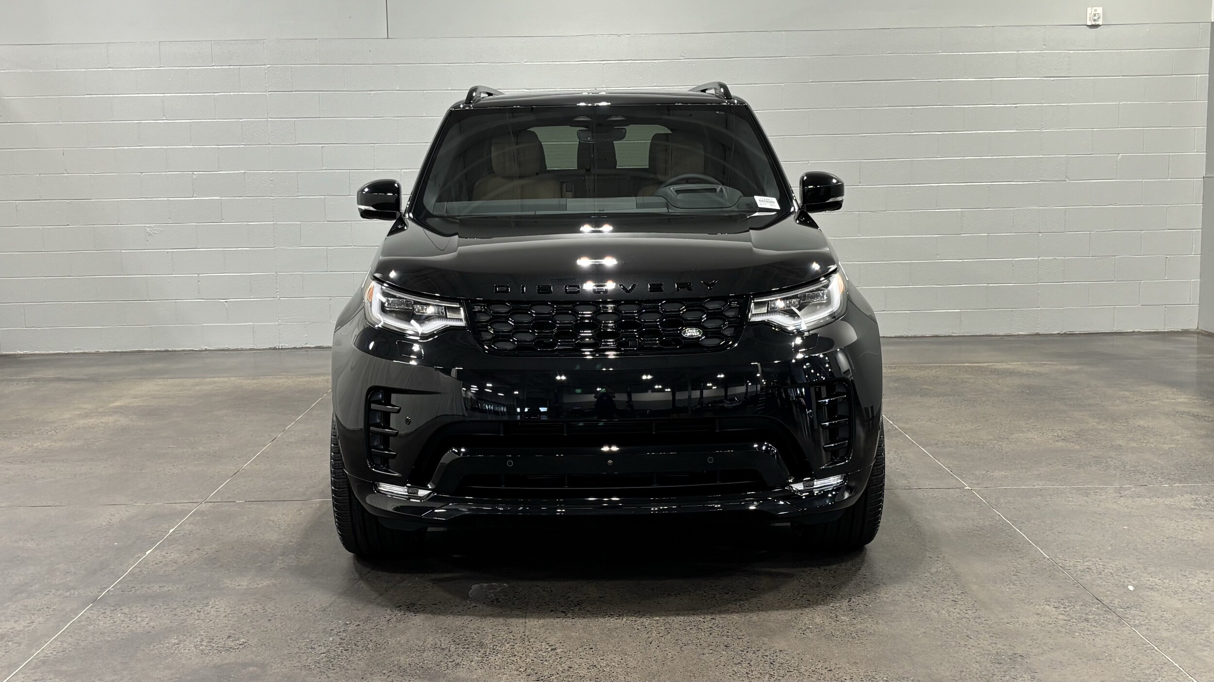 2026 Land Rover Discovery Dynamic SE