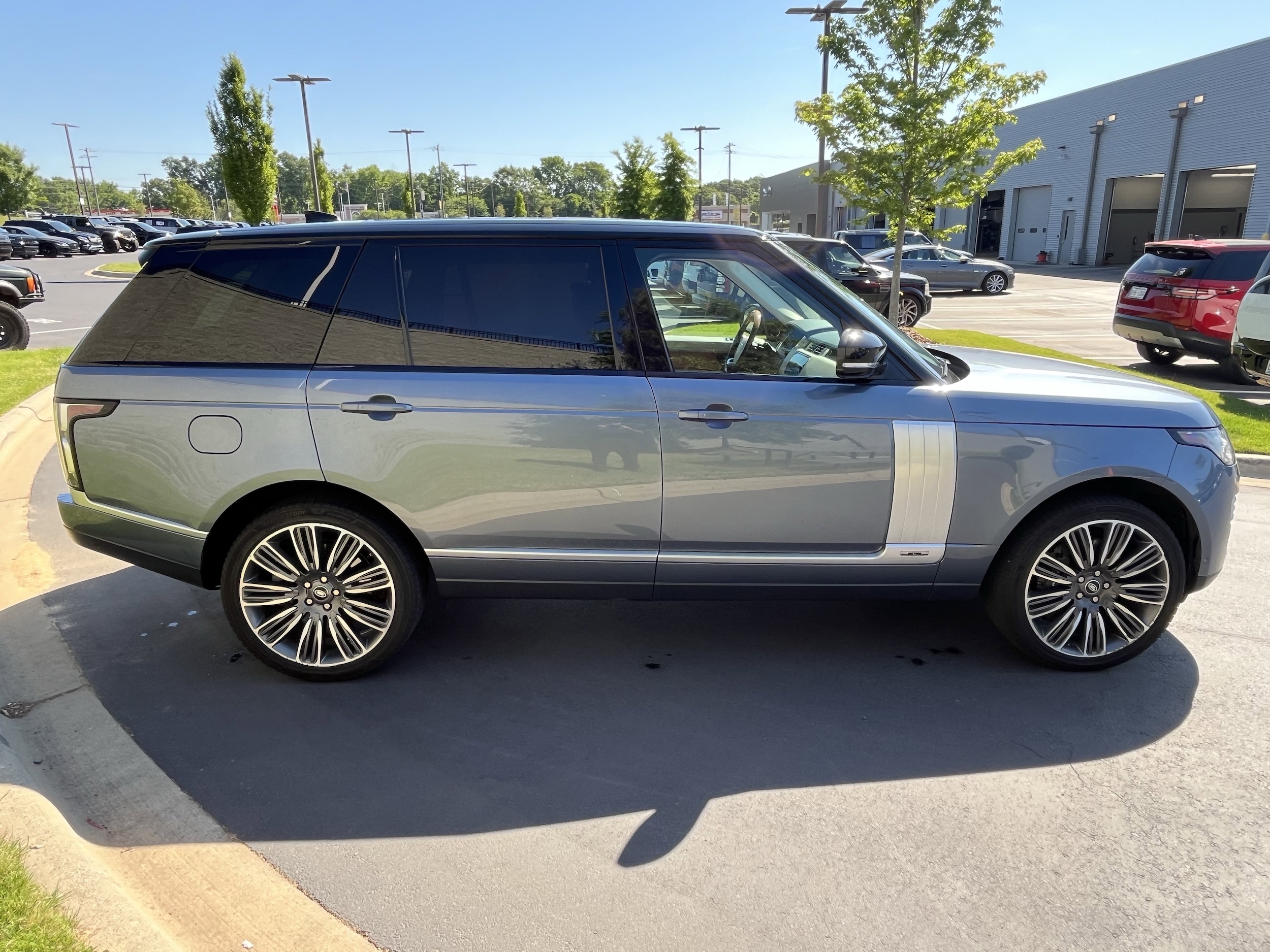 2021 Land Rover Range Rover P525 Westminster photo 6