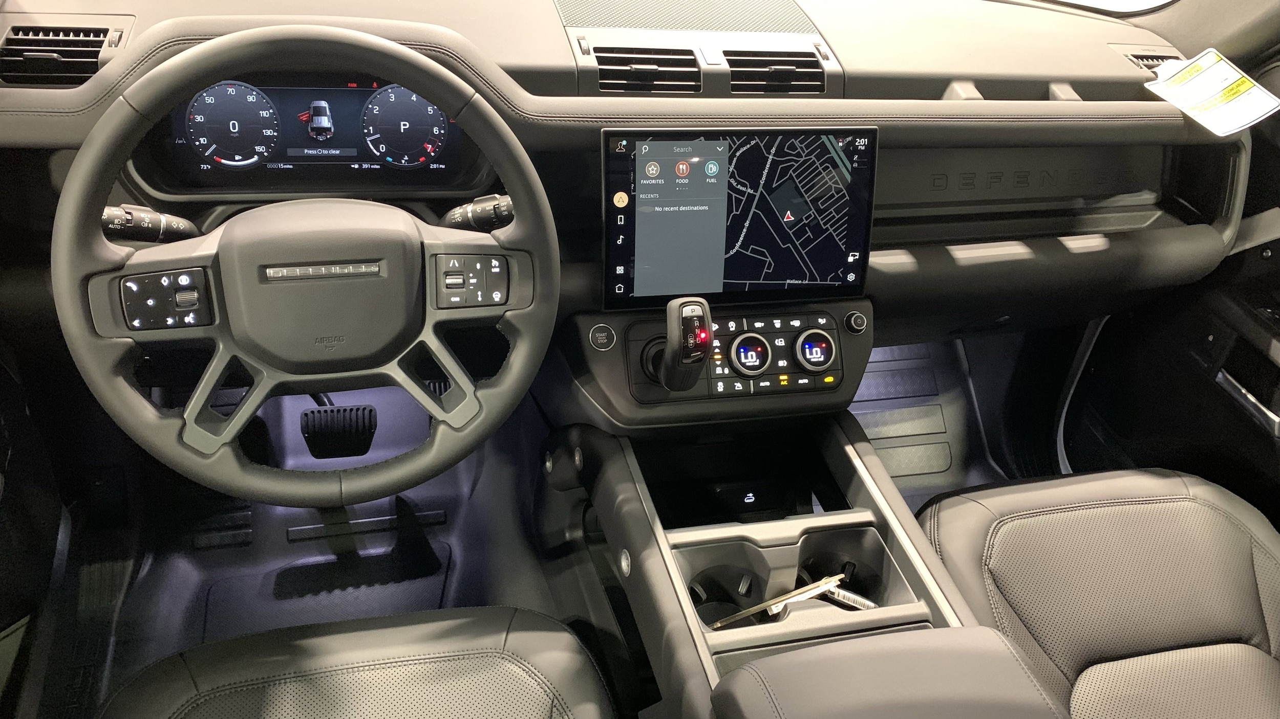 2026 Land Rover Defender 110 P300 S photo 4