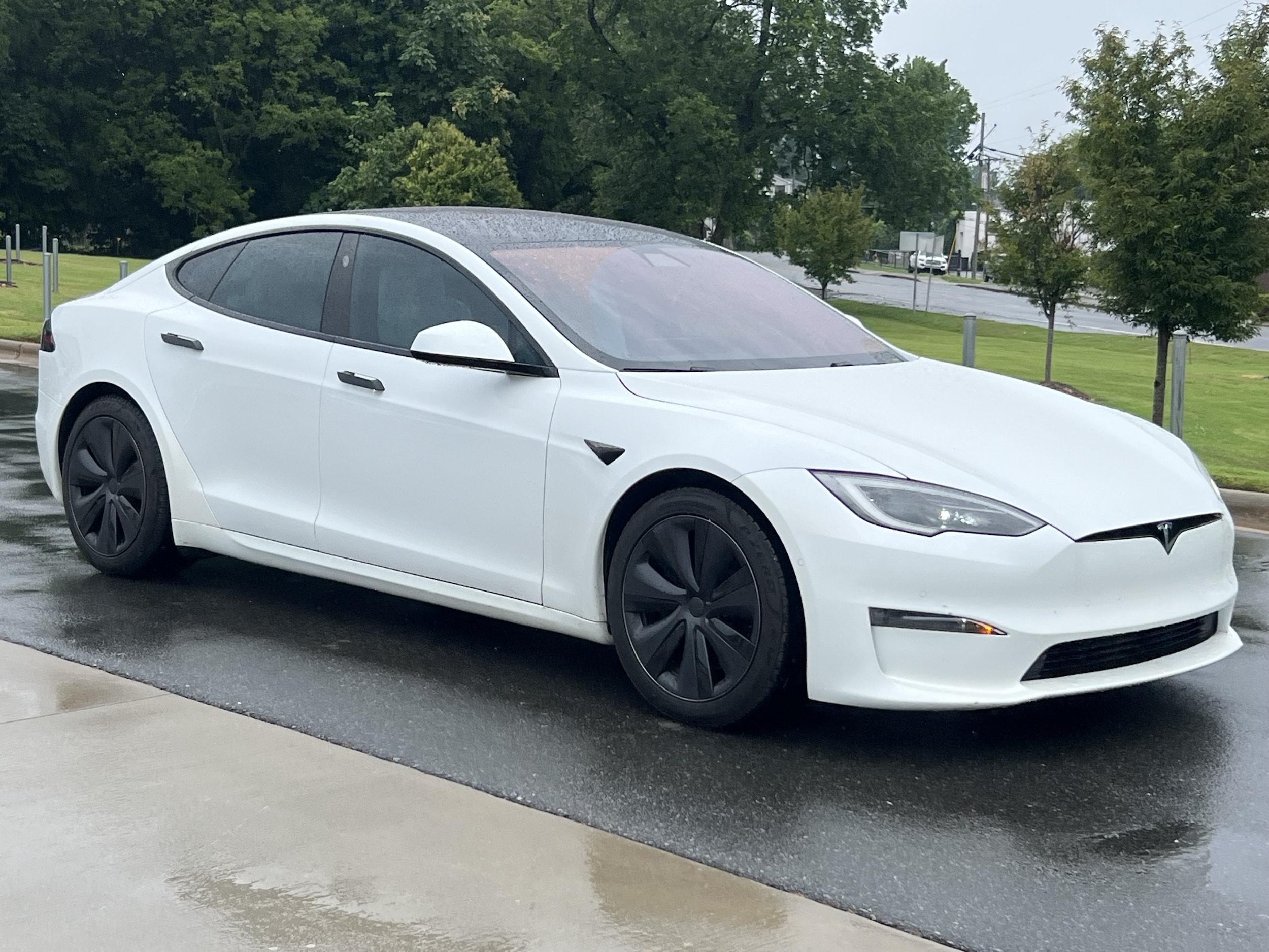 2022 Tesla Model S Plaid's photo