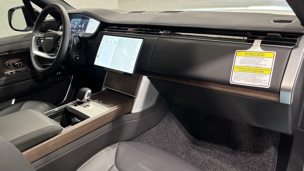 New 2026 Land Rover Range Rover SE SUV