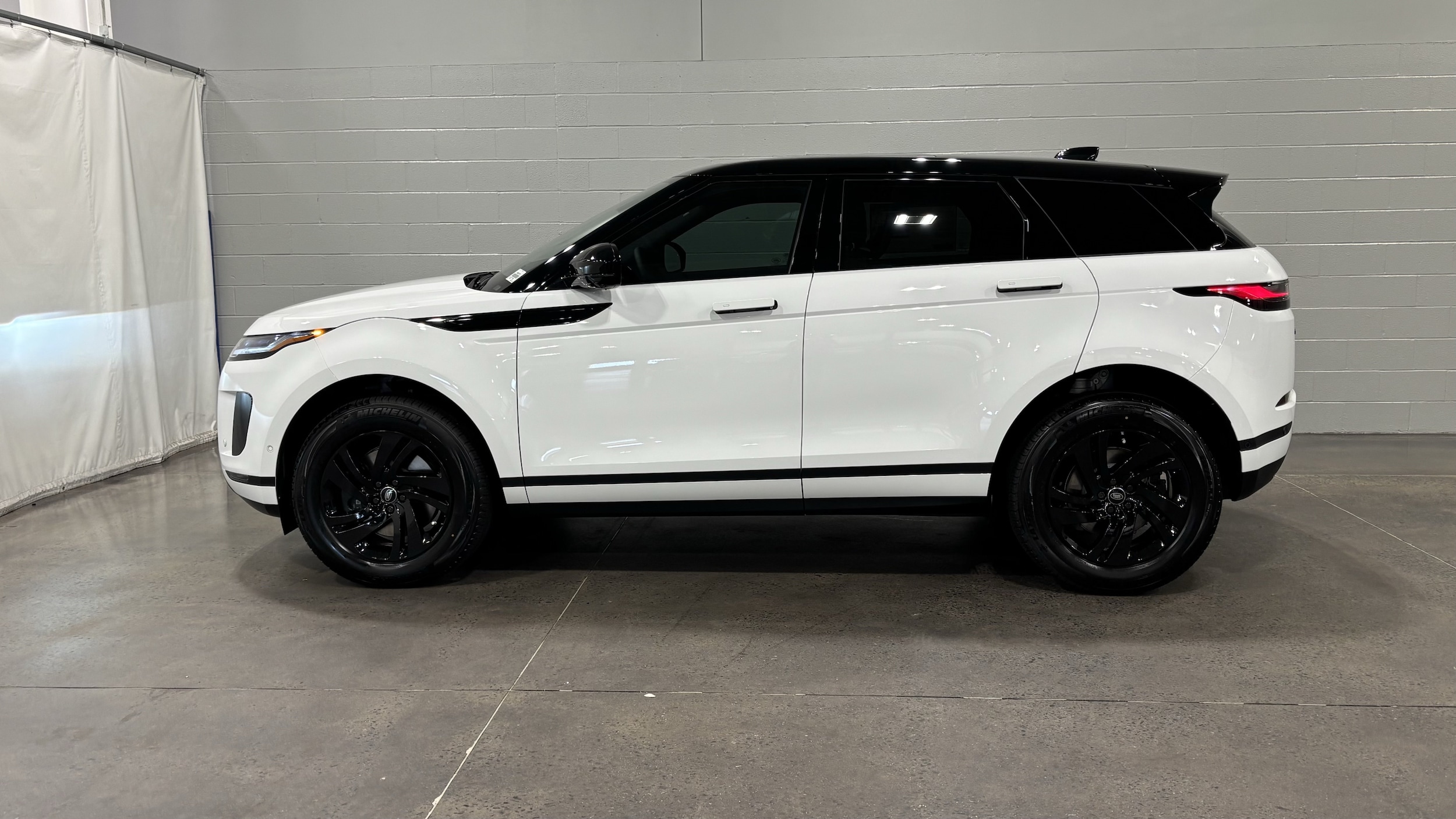 2026 Land Rover Range Rover Evoque Core S