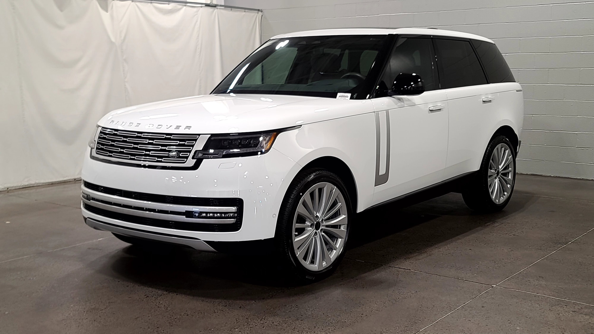 2026 Land Rover Range Rover 4.4 Autobiography SWB's photo