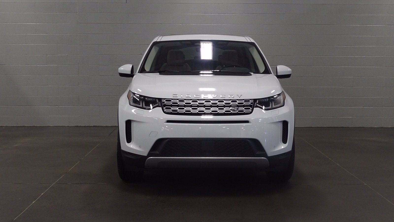 Land Rover Discovery Sport new on MC Team, official Land Rover dealership:  offers, promotions, and car configurator.