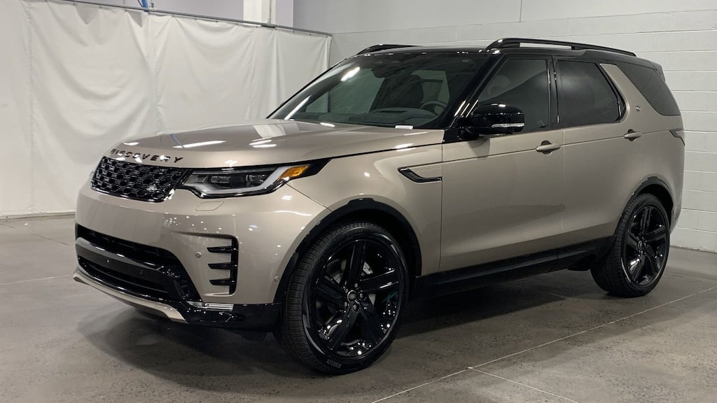 Used 2025 Land Rover Discovery Dynamic SE SUV